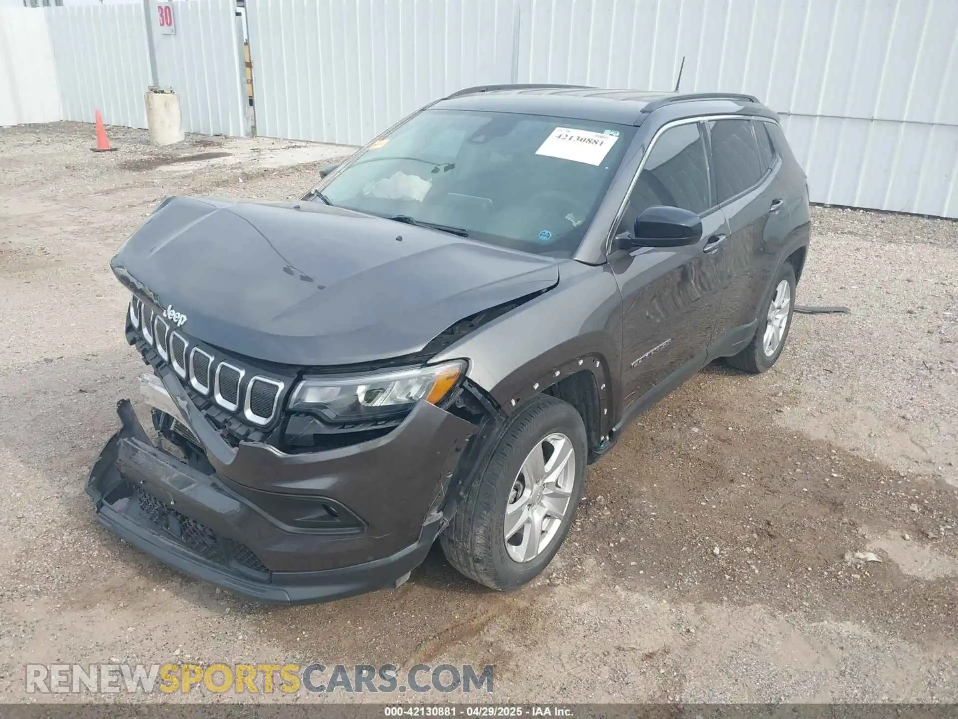 2 Photograph of a damaged car 3C4NJCBB5NT149470 JEEP COMPASS 2022