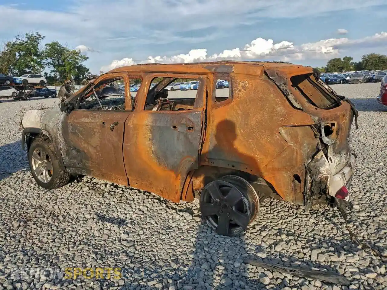 2 Photograph of a damaged car 3C4NJCBB5NT177799 JEEP COMPASS 2022