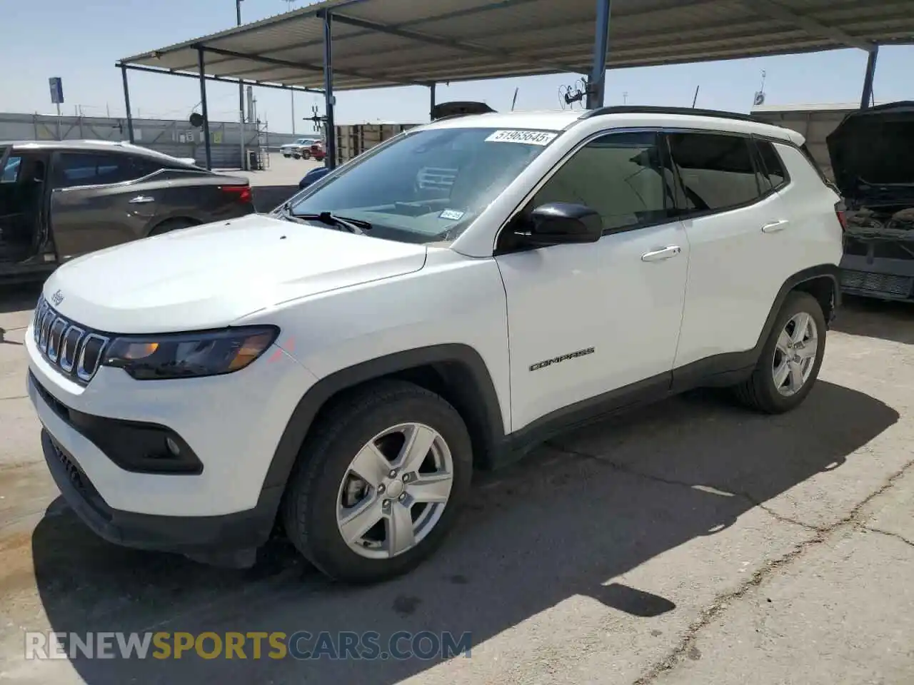 1 Photograph of a damaged car 3C4NJCBB5NT205164 JEEP COMPASS 2022