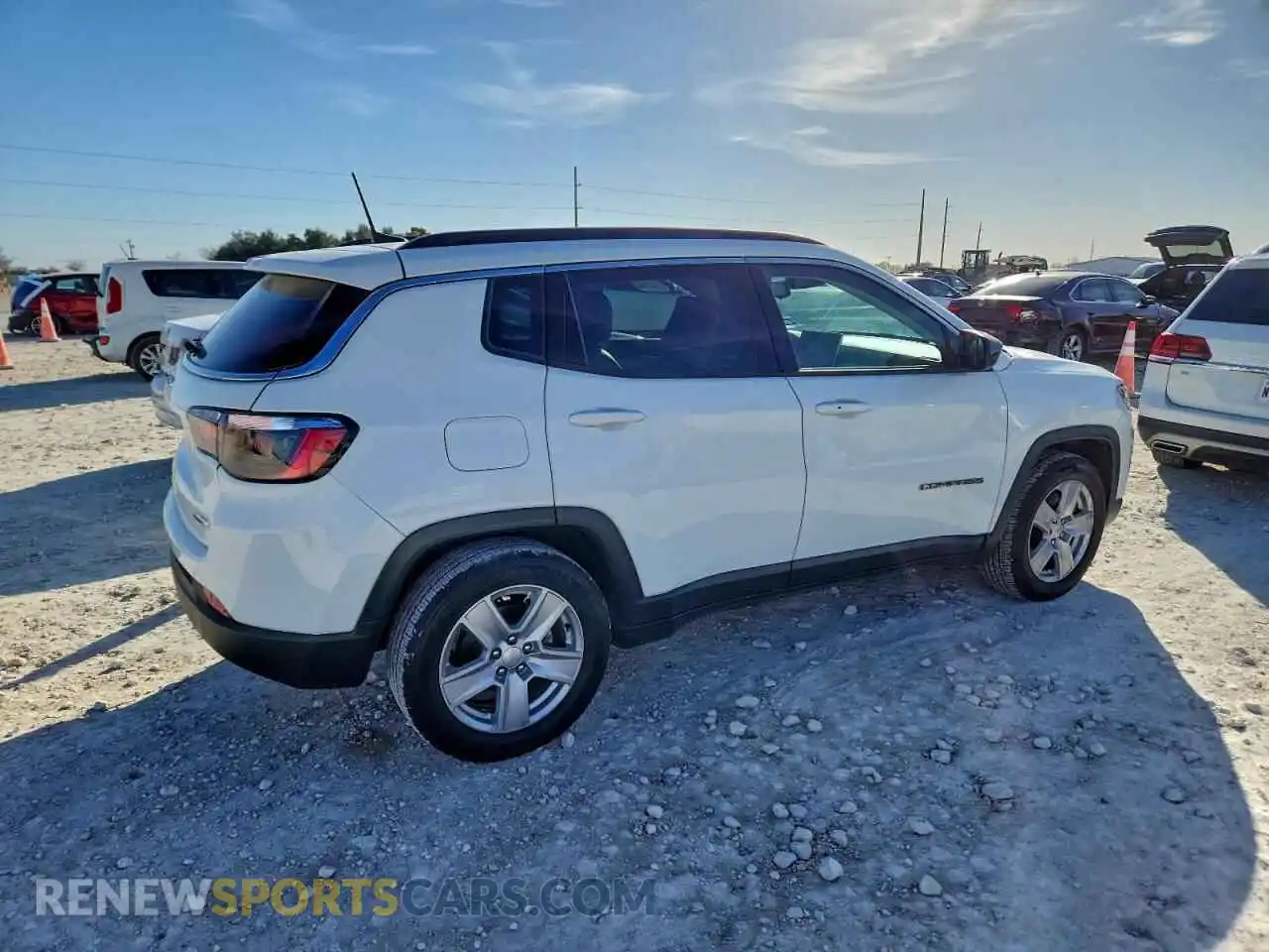 3 Photograph of a damaged car 3C4NJCBB5NT218027 JEEP COMPASS 2022