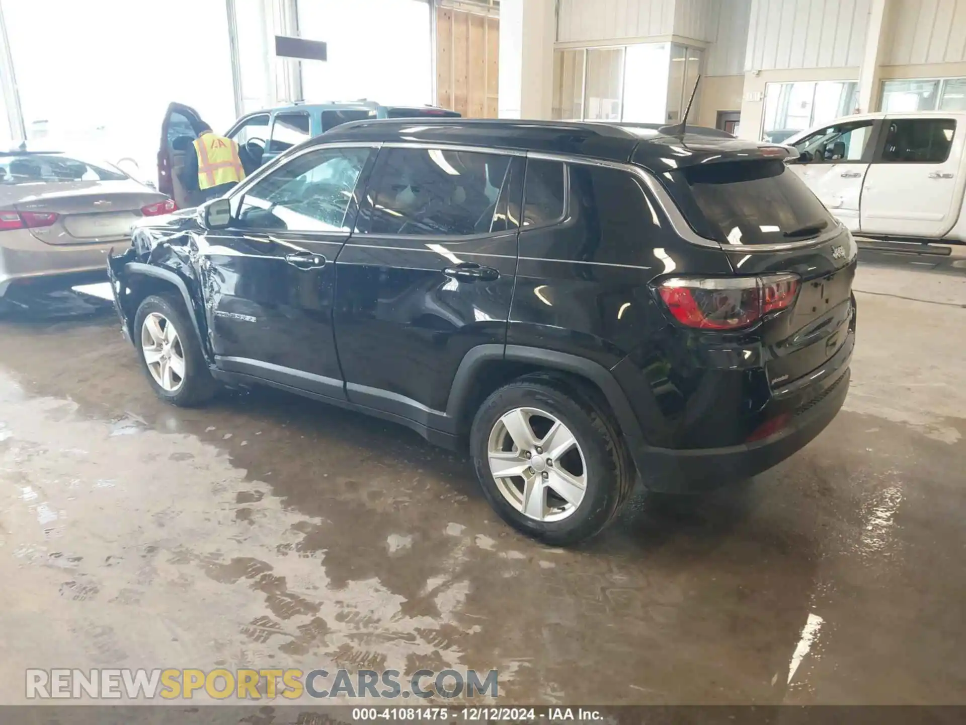 3 Photograph of a damaged car 3C4NJCBB6NT139191 JEEP COMPASS 2022