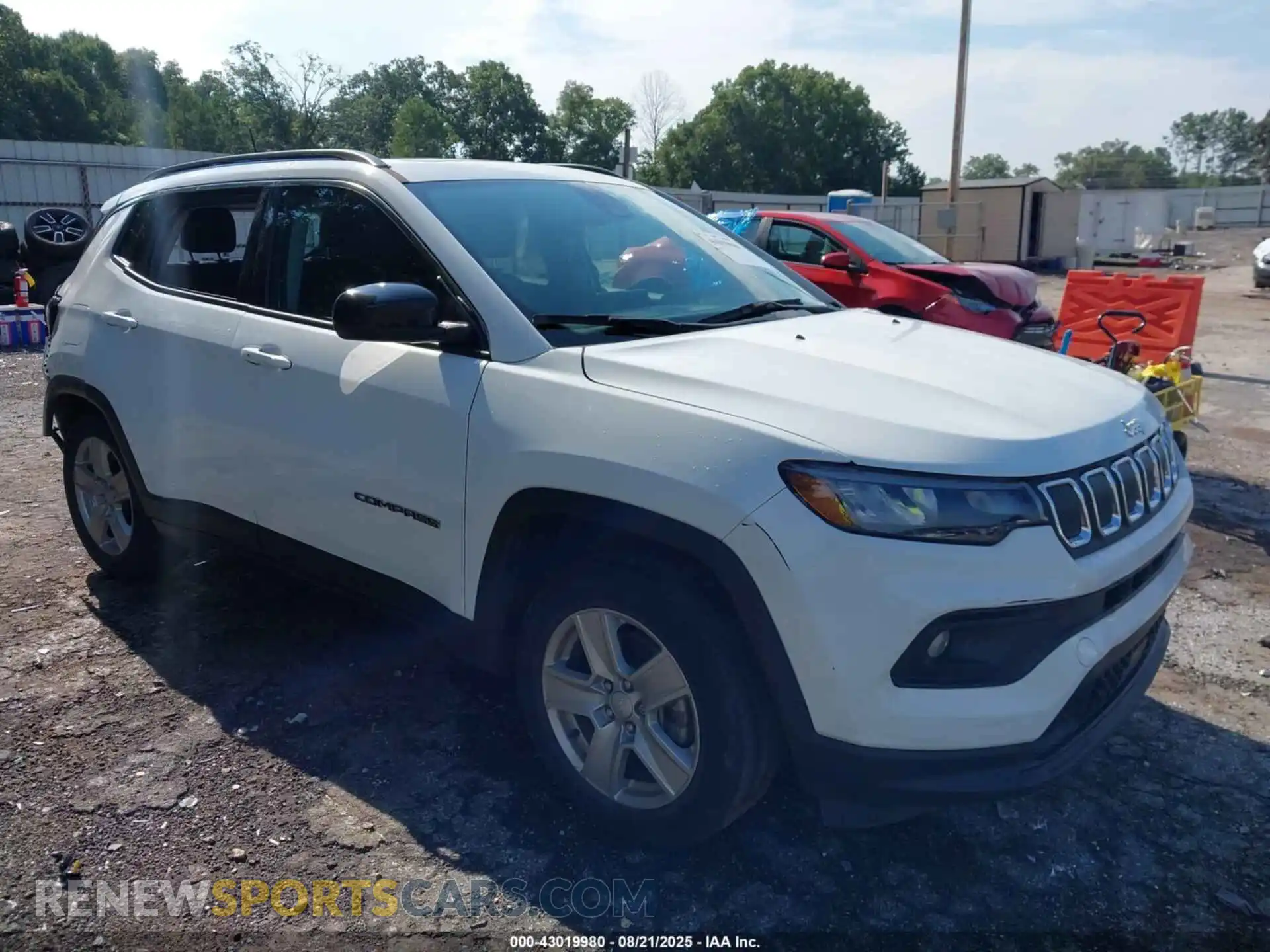 1 Photograph of a damaged car 3C4NJCBB6NT166343 JEEP COMPASS 2022