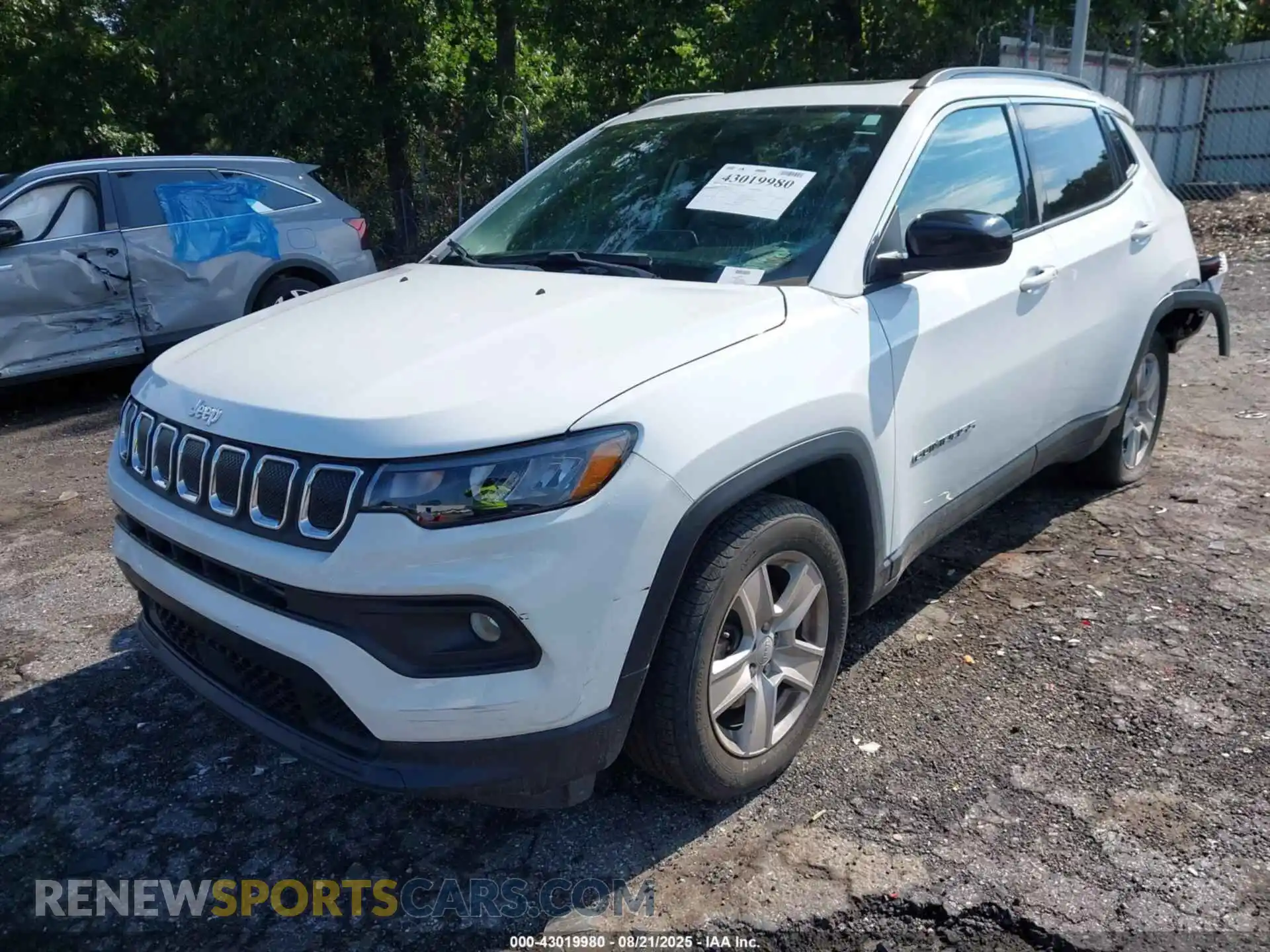 2 Photograph of a damaged car 3C4NJCBB6NT166343 JEEP COMPASS 2022