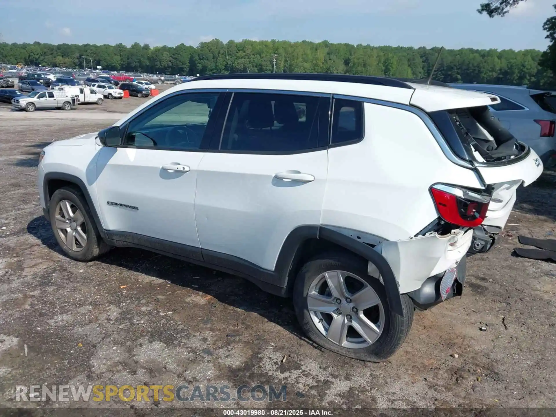 3 Photograph of a damaged car 3C4NJCBB6NT166343 JEEP COMPASS 2022