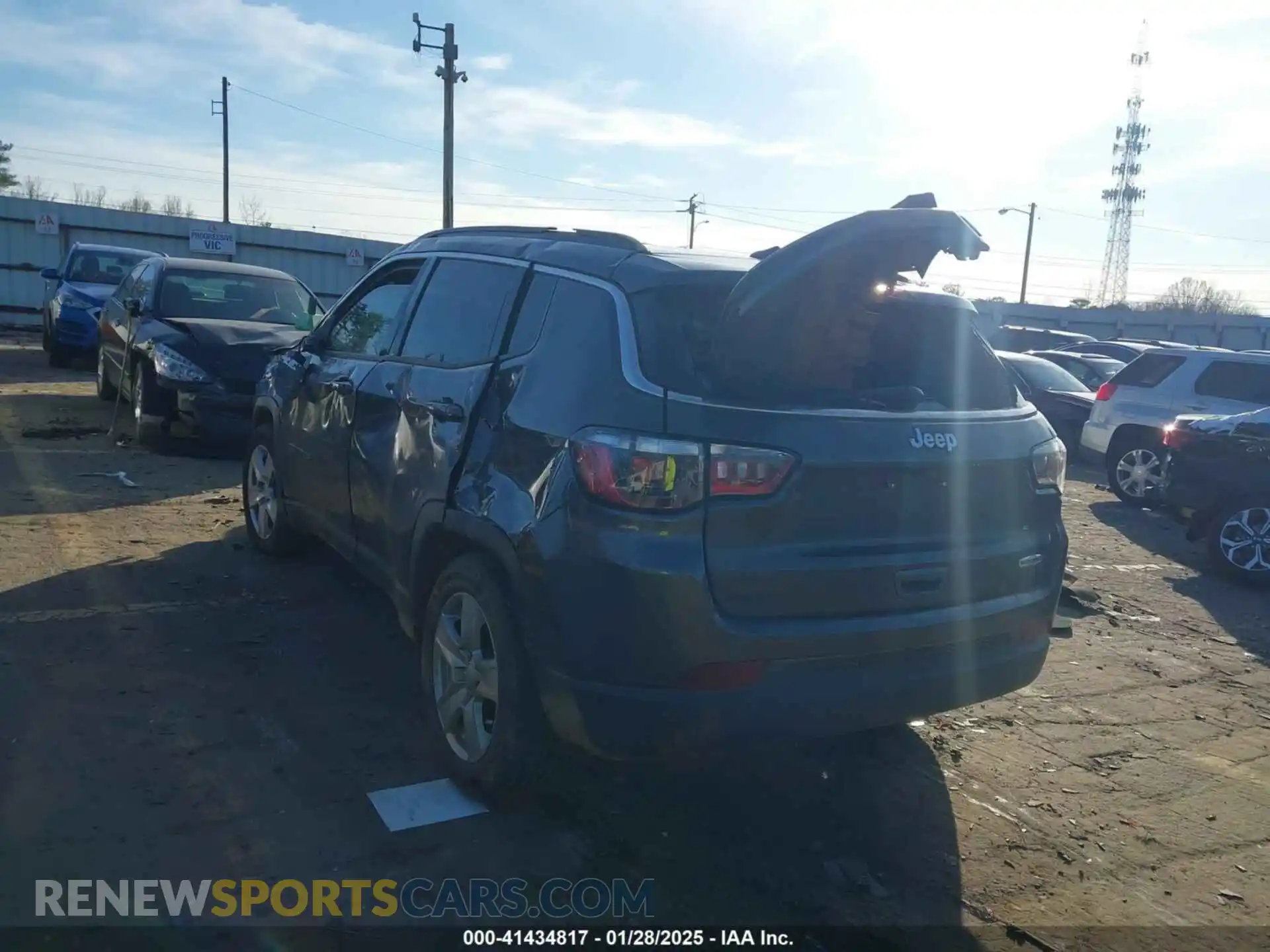 3 Photograph of a damaged car 3C4NJCBB6NT217968 JEEP COMPASS 2022