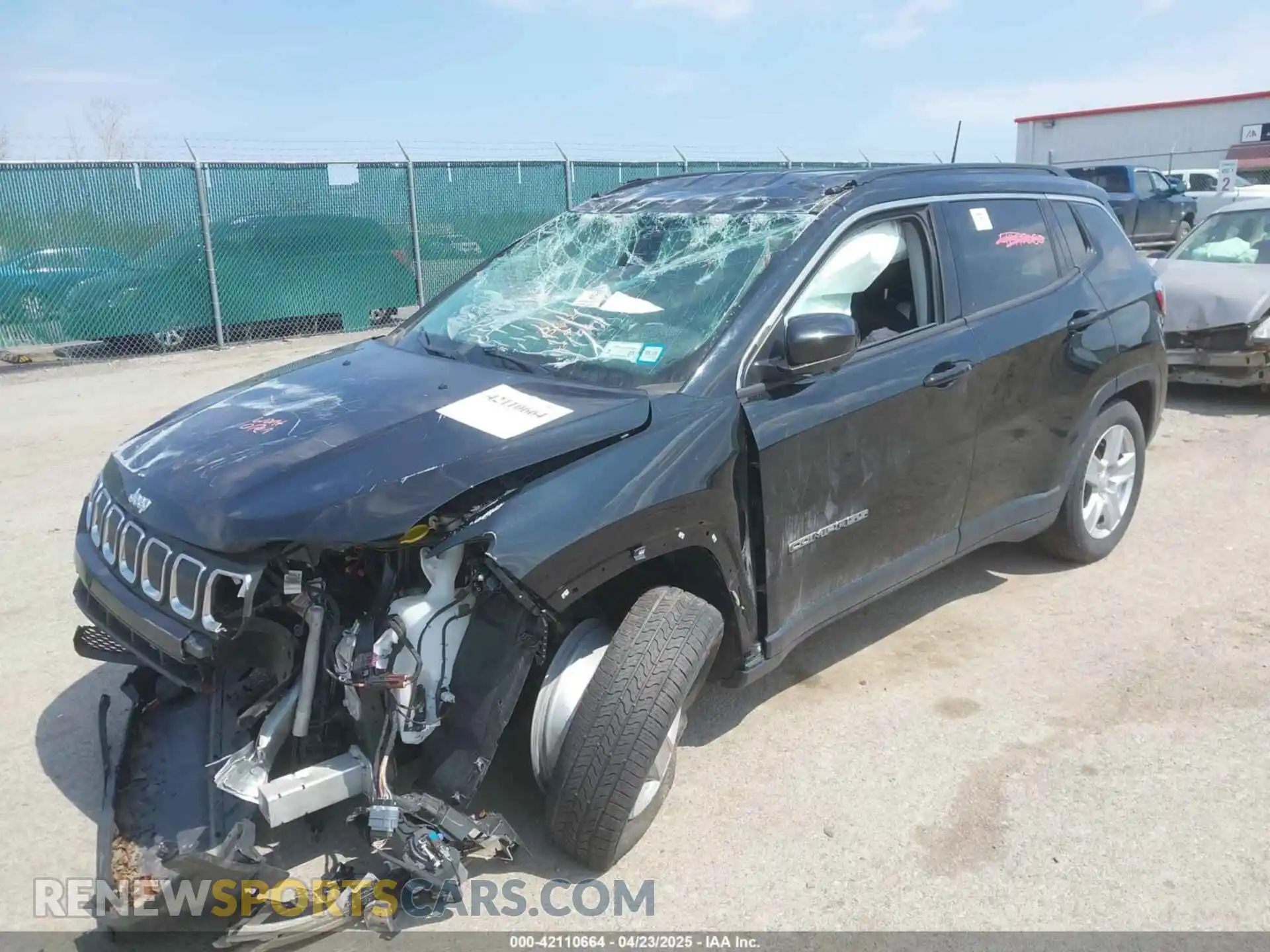 2 Photograph of a damaged car 3C4NJCBB6NT229649 JEEP COMPASS 2022