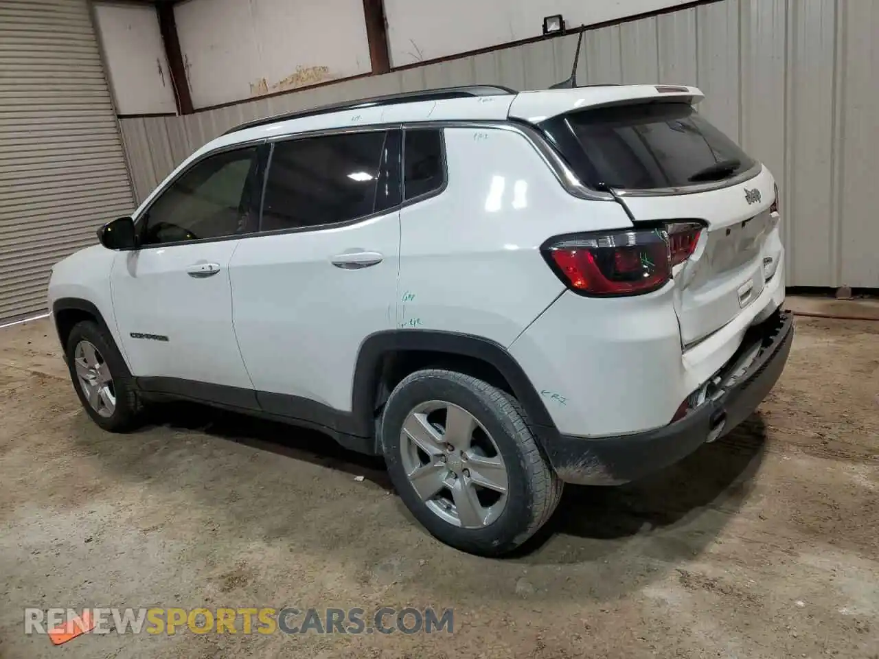 2 Photograph of a damaged car 3C4NJCBB7NT166481 JEEP COMPASS 2022
