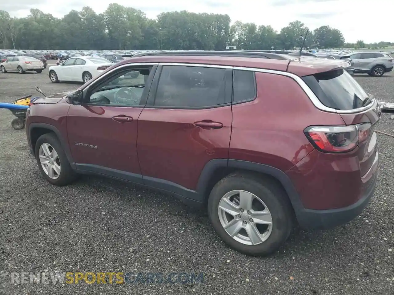2 Photograph of a damaged car 3C4NJCBB8NT138804 JEEP COMPASS 2022