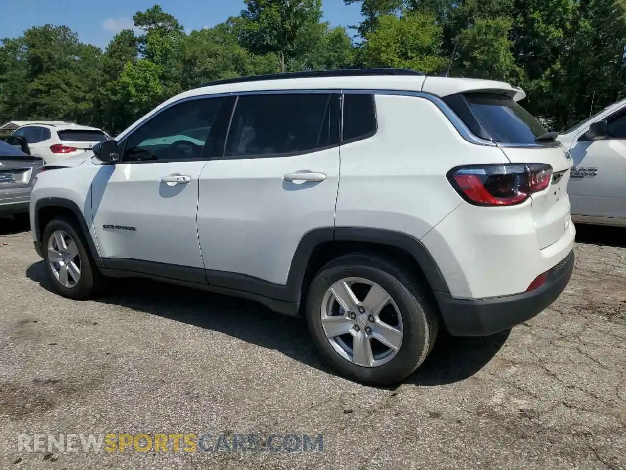 2 Photograph of a damaged car 3C4NJCBB8NT198114 JEEP COMPASS 2022