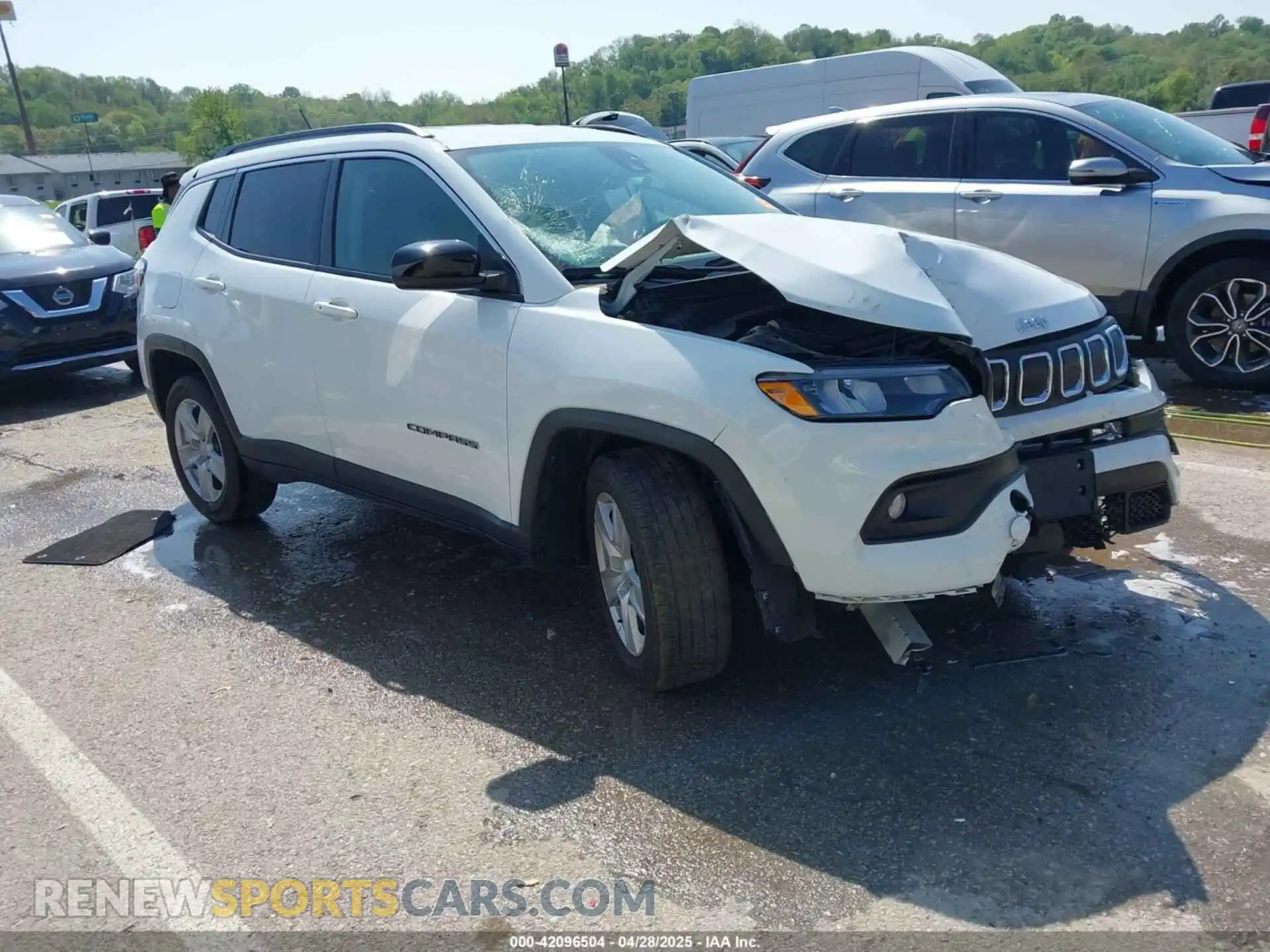 1 Photograph of a damaged car 3C4NJCBB8NT219365 JEEP COMPASS 2022