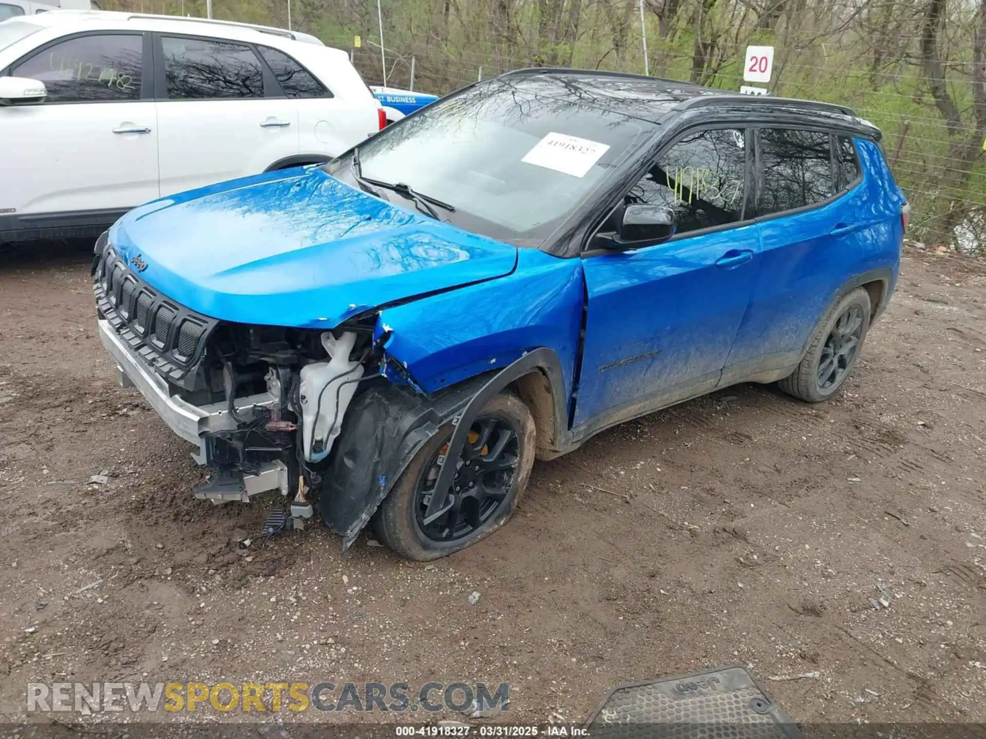 2 Photograph of a damaged car 3C4NJCBB9NT172153 JEEP COMPASS 2022