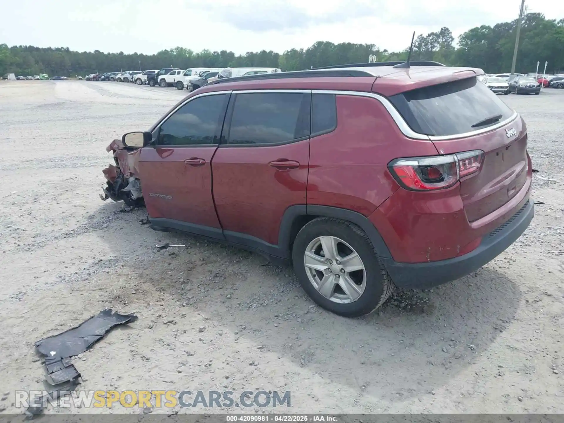 3 Photograph of a damaged car 3C4NJCBB9NT187445 JEEP COMPASS 2022