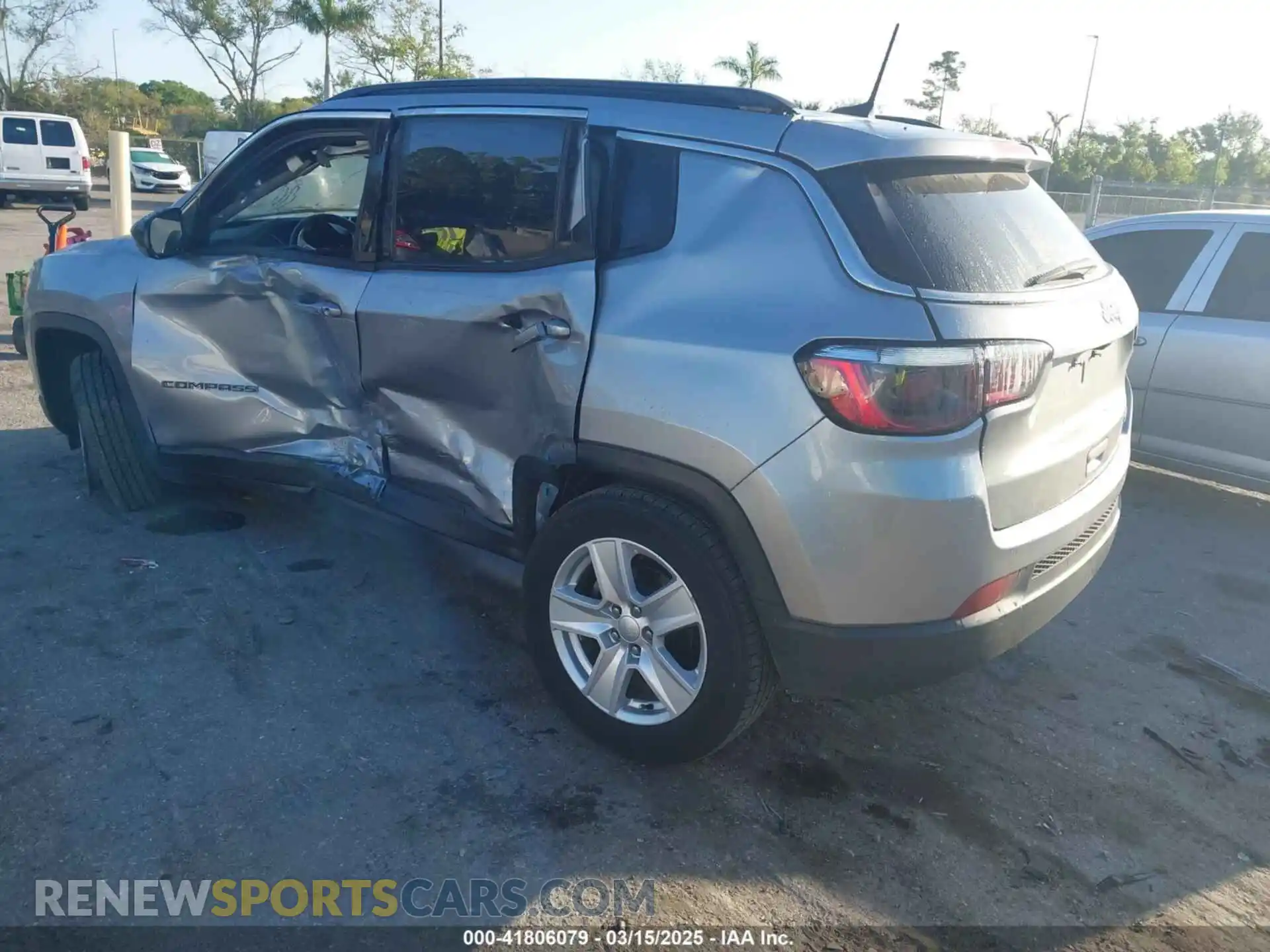 3 Photograph of a damaged car 3C4NJCBBXNT106596 JEEP COMPASS 2022