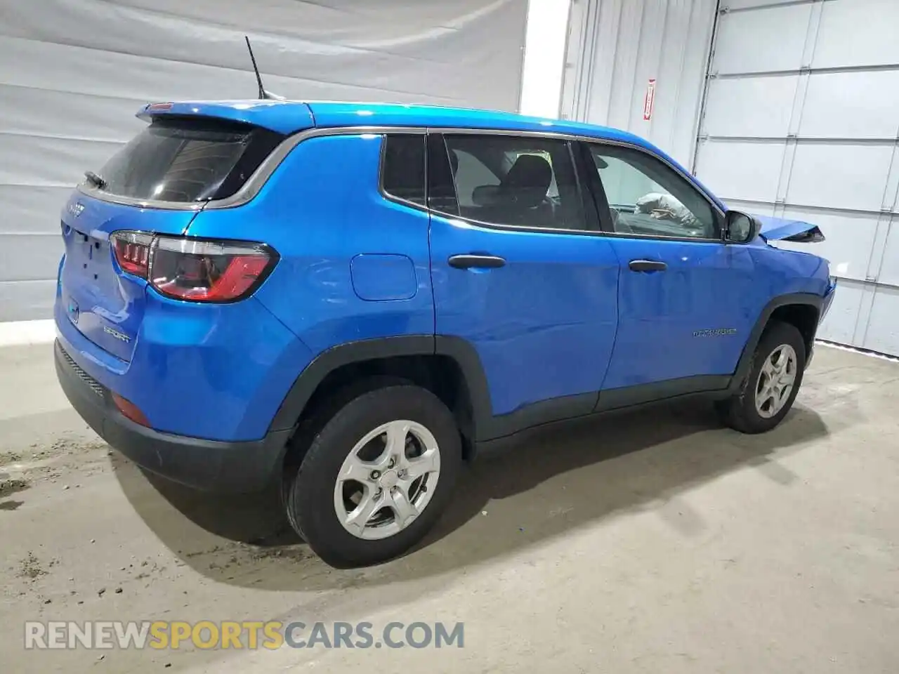 3 Фотография поврежденного автомобиля 3C4NJDAB0NT221070 JEEP COMPASS 2022