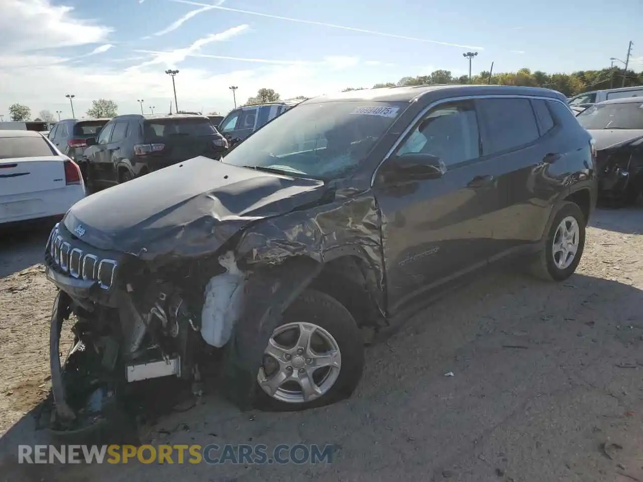 1 Фотография поврежденного автомобиля 3C4NJDABXNT215003 JEEP COMPASS 2022