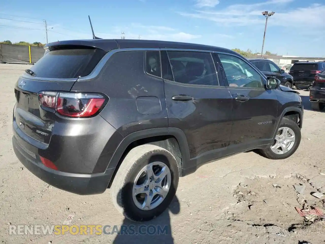 3 Фотография поврежденного автомобиля 3C4NJDABXNT215003 JEEP COMPASS 2022