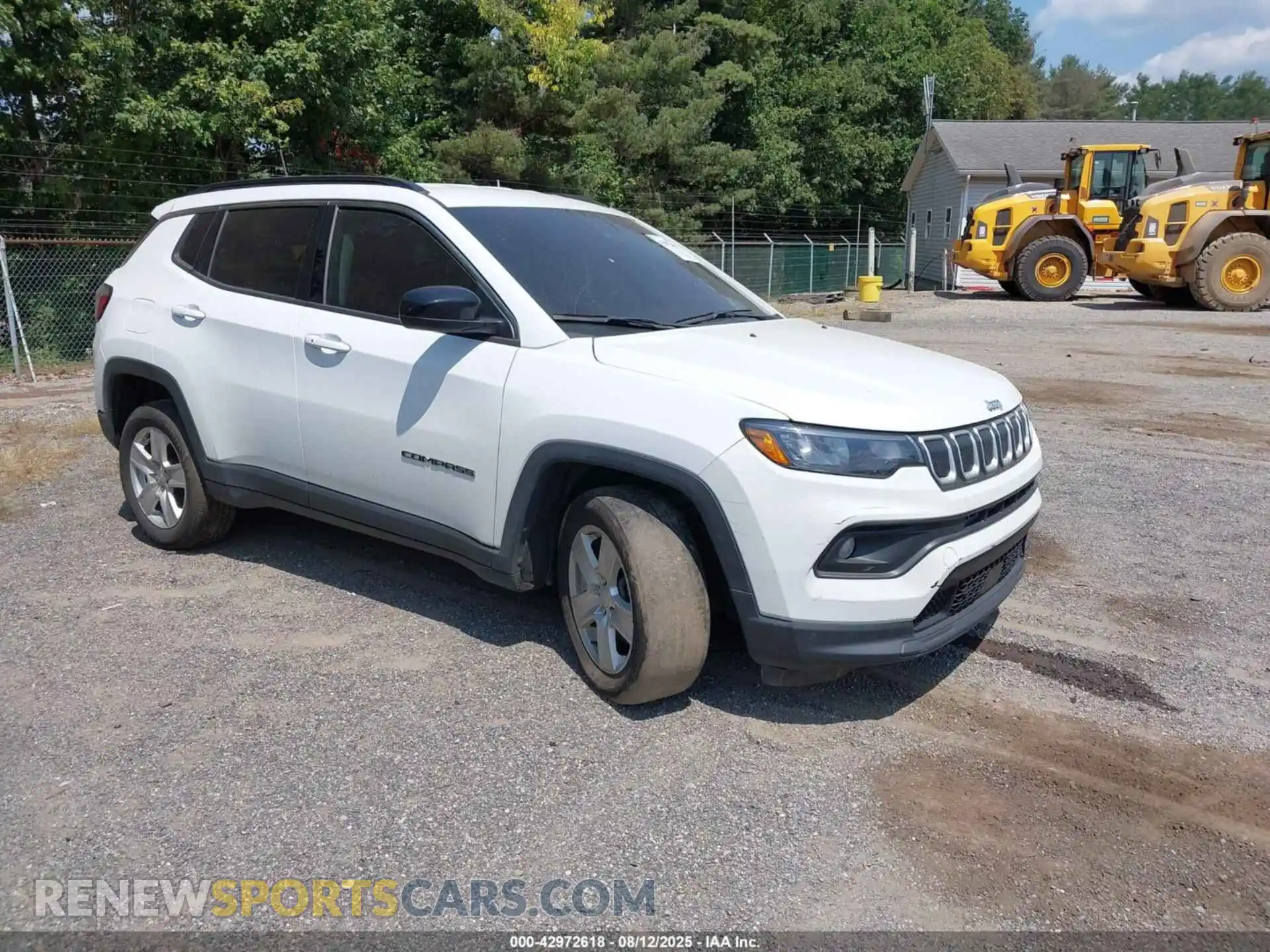 1 Photograph of a damaged car 3C4NJDBB0NT152878 JEEP COMPASS 2022