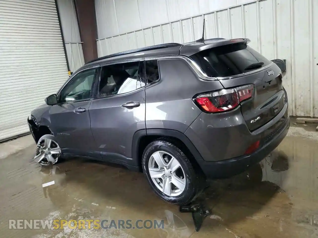 2 Photograph of a damaged car 3C4NJDBB0NT154226 JEEP COMPASS 2022