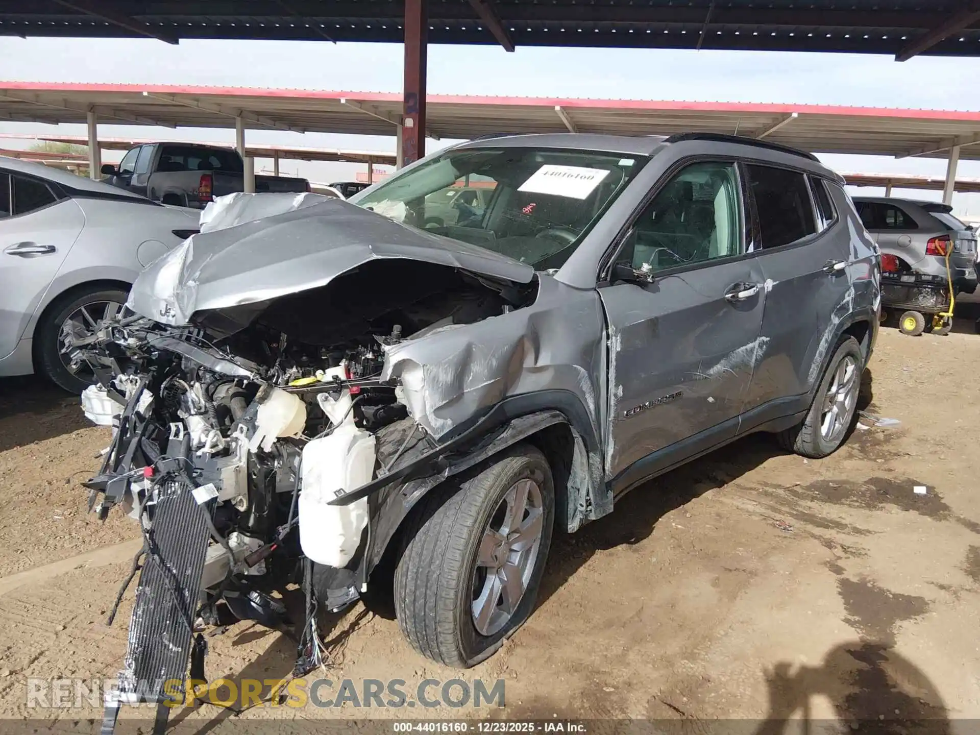 2 Photograph of a damaged car 3C4NJDBB0NT233072 JEEP COMPASS 2022