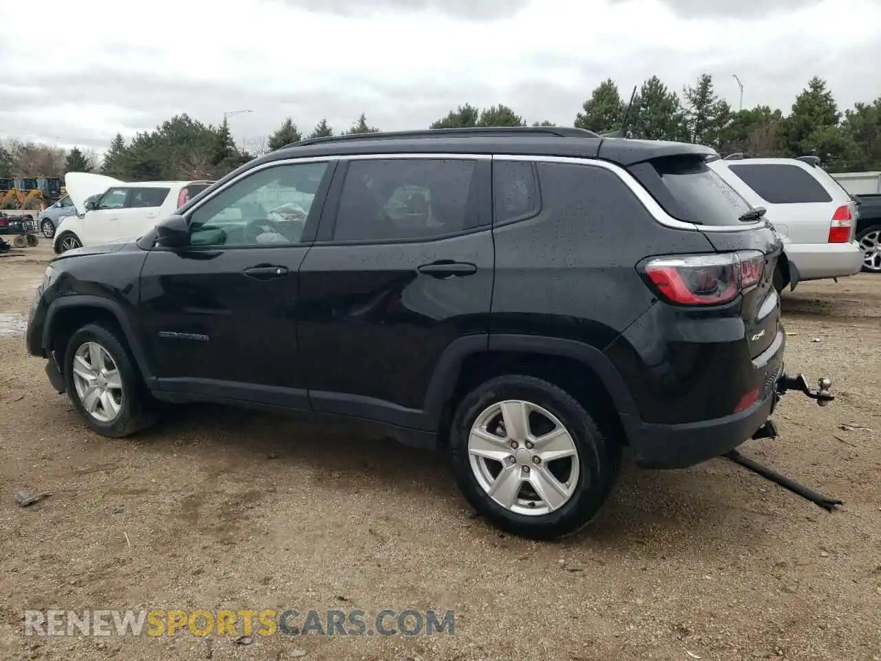 2 Photograph of a damaged car 3C4NJDBB1NT124880 JEEP COMPASS 2022