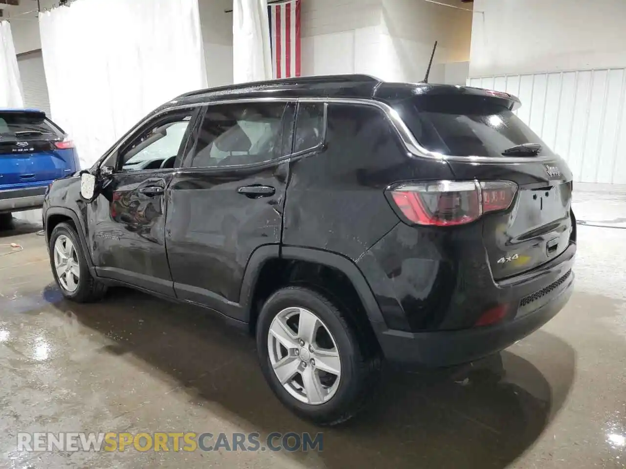 2 Photograph of a damaged car 3C4NJDBB1NT203644 JEEP COMPASS 2022