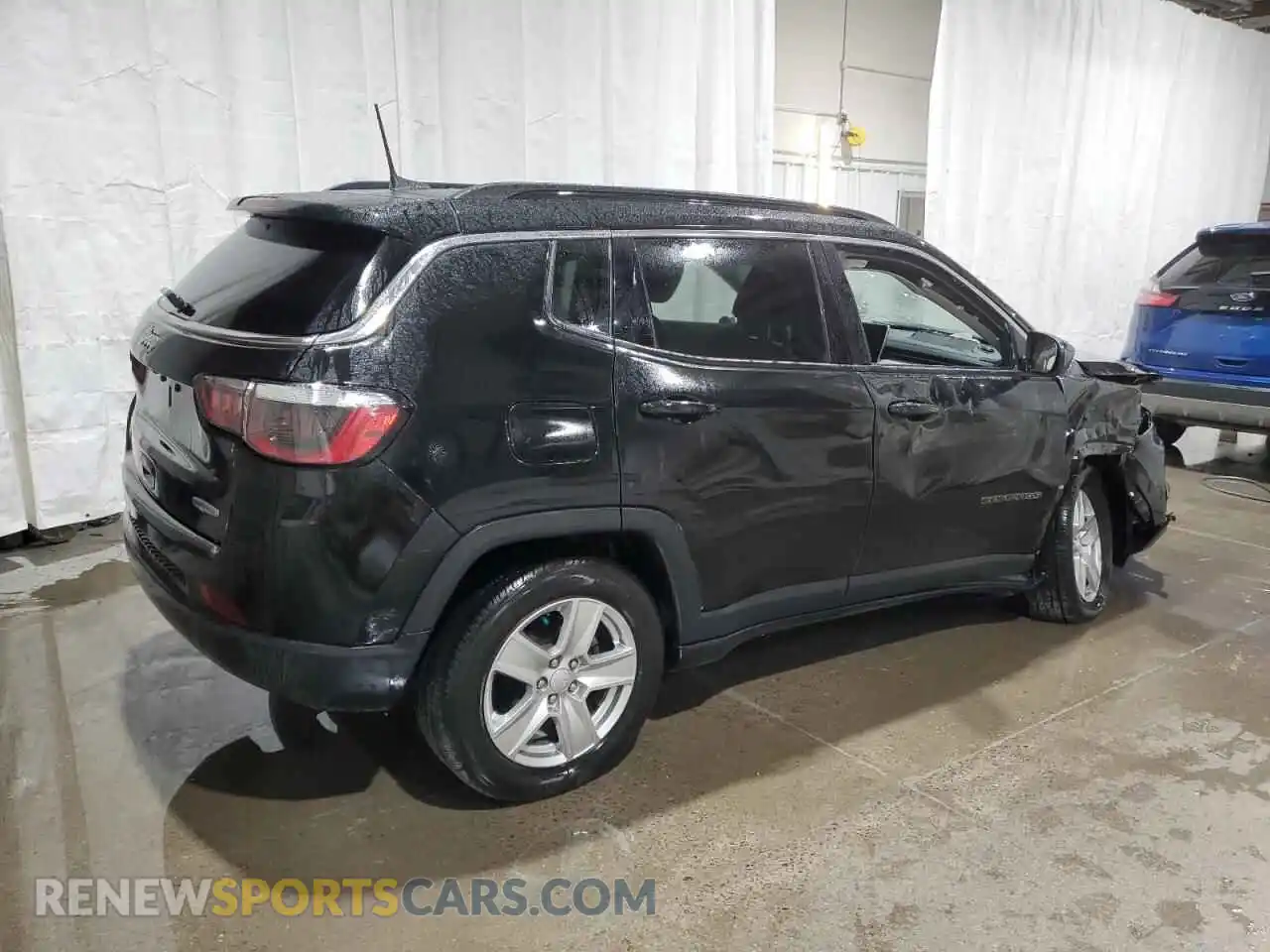 3 Photograph of a damaged car 3C4NJDBB1NT203644 JEEP COMPASS 2022