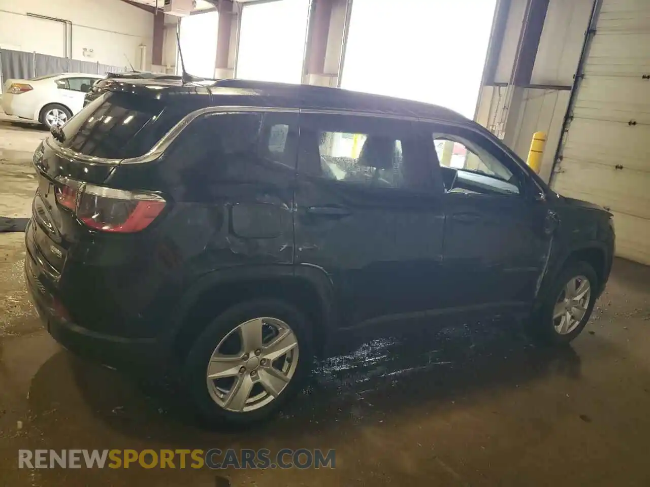 3 Photograph of a damaged car 3C4NJDBB2NT158326 JEEP COMPASS 2022