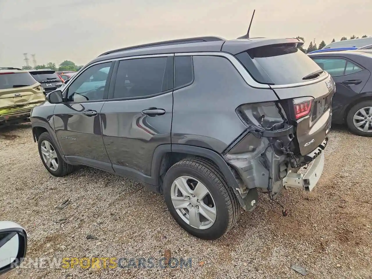 2 Photograph of a damaged car 3C4NJDBB2NT165518 JEEP COMPASS 2022