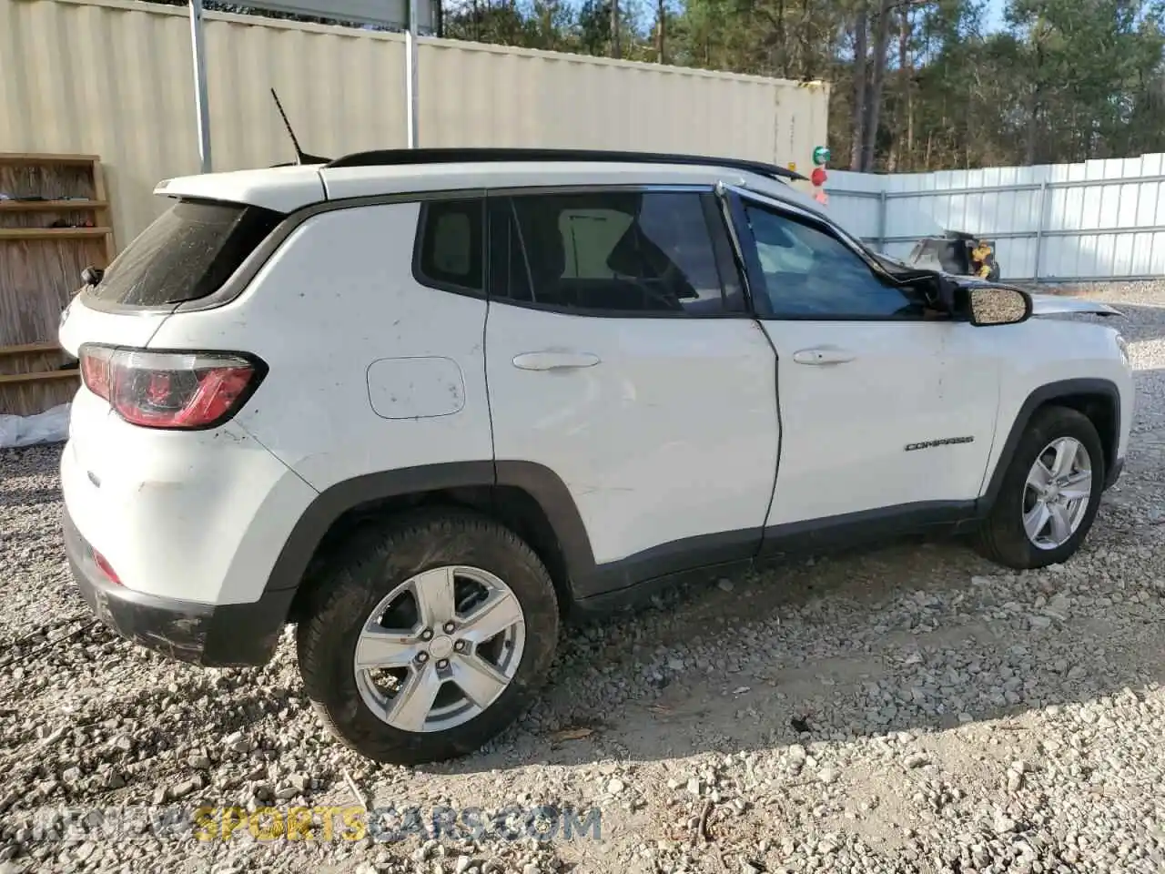 3 Photograph of a damaged car 3C4NJDBB2NT207685 JEEP COMPASS 2022