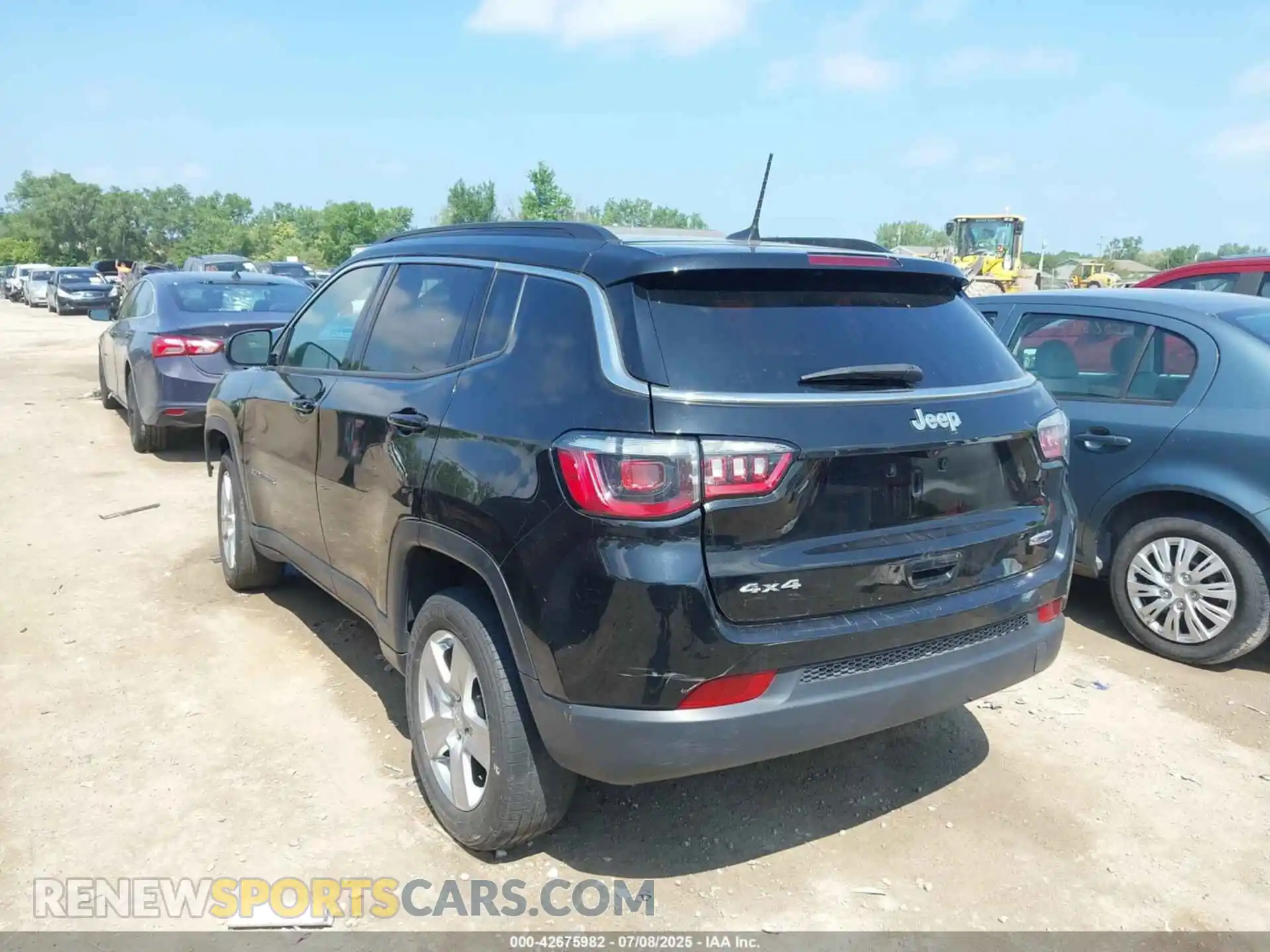 3 Photograph of a damaged car 3C4NJDBB2NT212000 JEEP COMPASS 2022