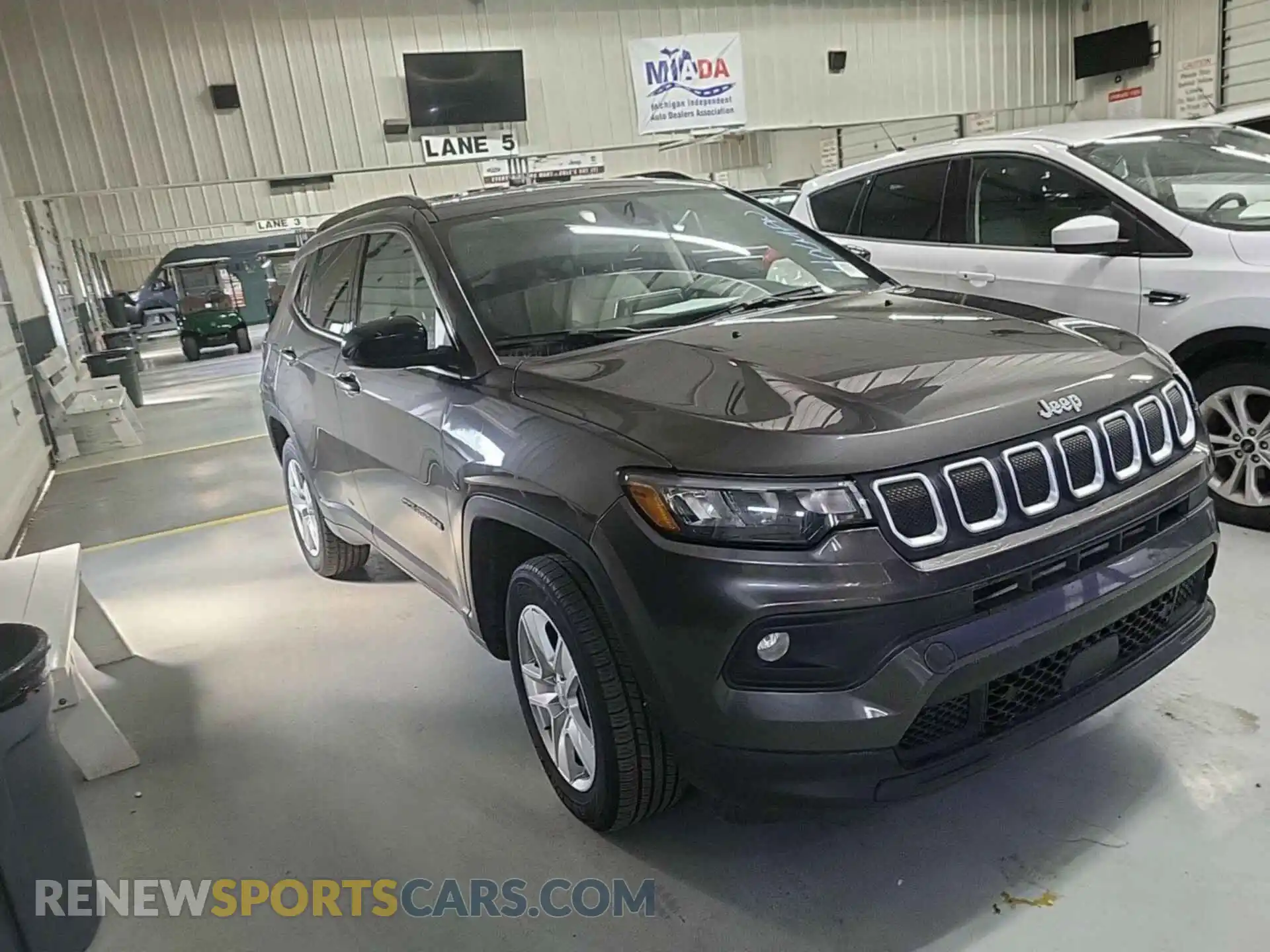3 Photograph of a damaged car 3C4NJDBB3NT150641 JEEP COMPASS 2022