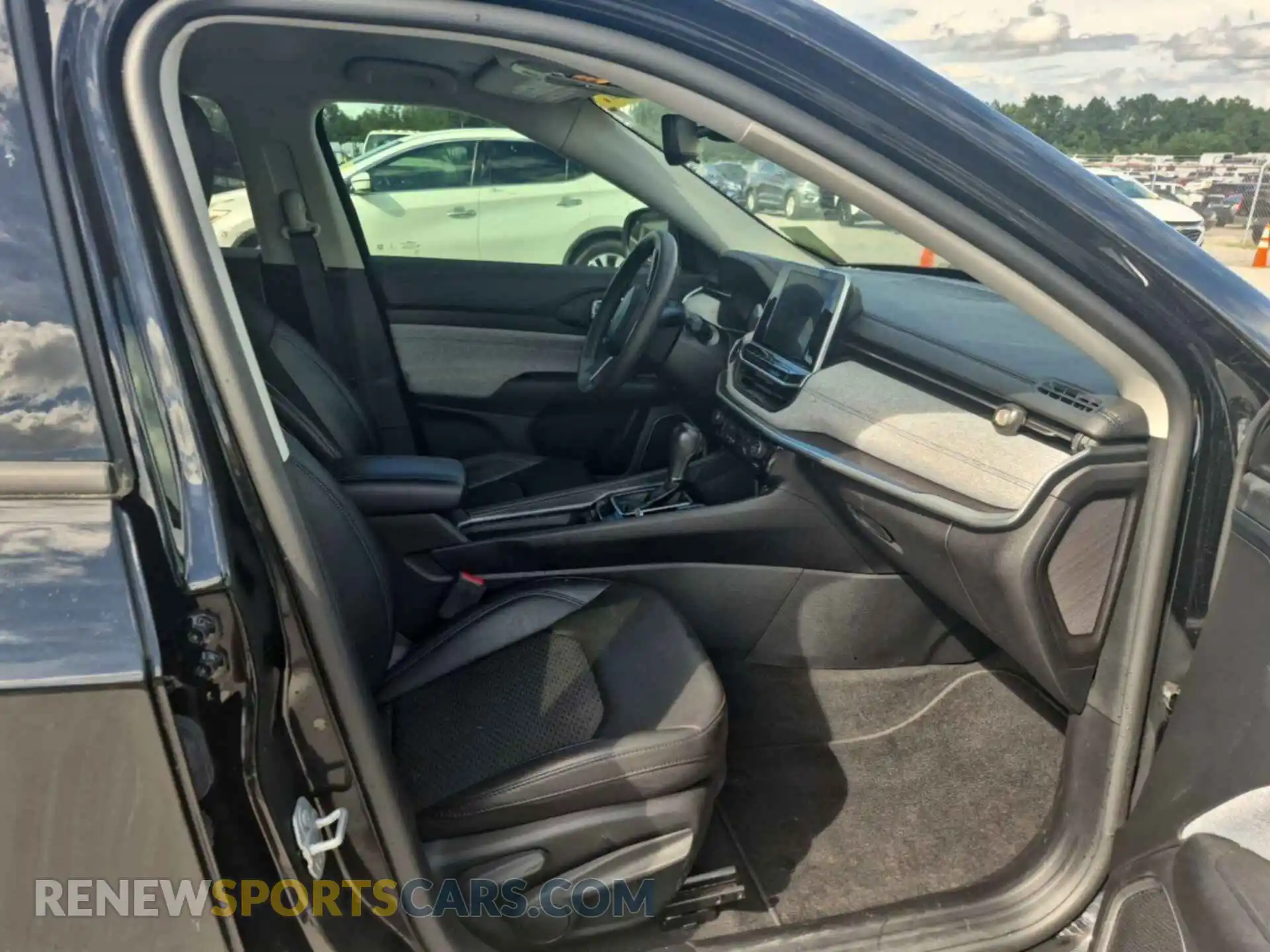 1 Photograph of a damaged car 3C4NJDBB3NT151319 JEEP COMPASS 2022