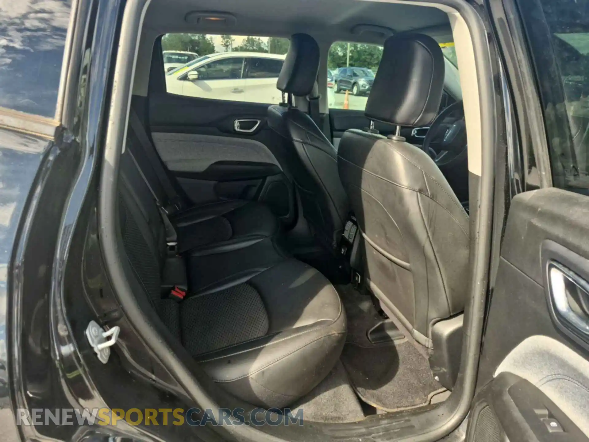 3 Photograph of a damaged car 3C4NJDBB3NT151319 JEEP COMPASS 2022