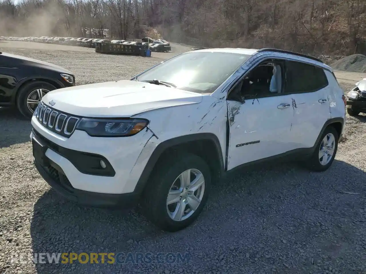 1 Photograph of a damaged car 3C4NJDBB4NT142595 JEEP COMPASS 2022