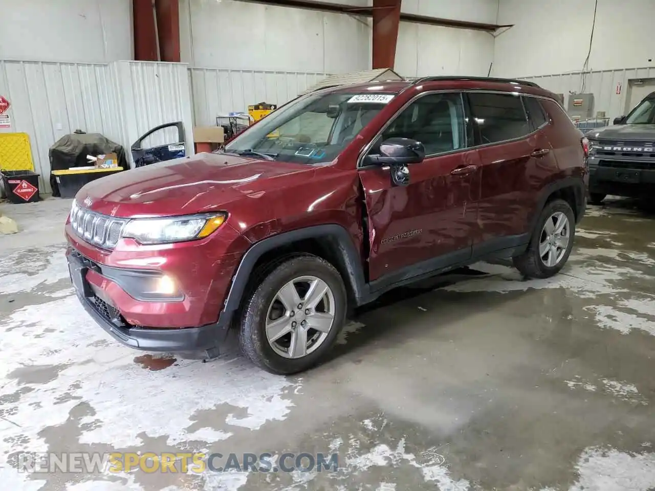 1 Photograph of a damaged car 3C4NJDBB4NT203086 JEEP COMPASS 2022