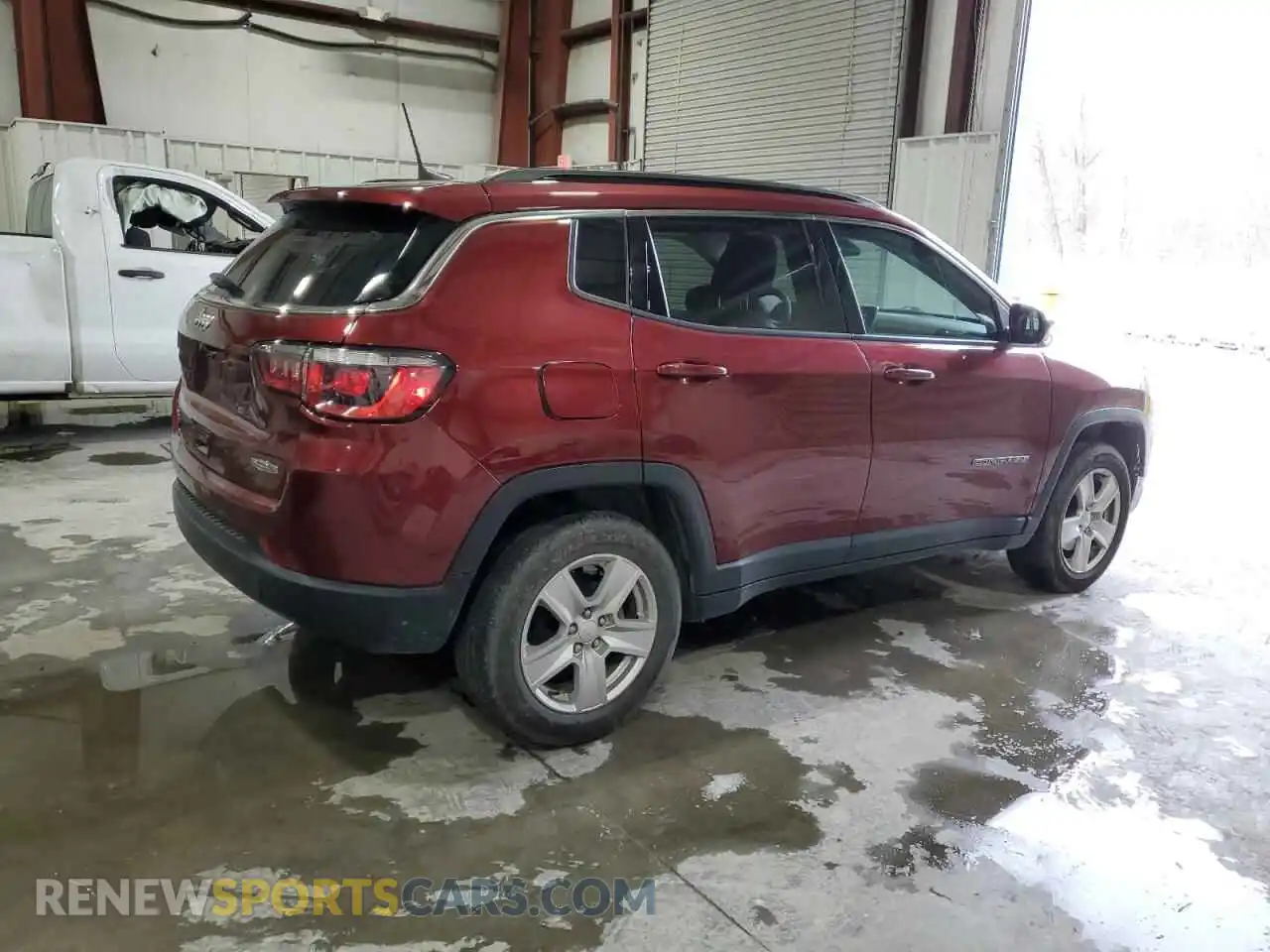 3 Photograph of a damaged car 3C4NJDBB4NT203086 JEEP COMPASS 2022