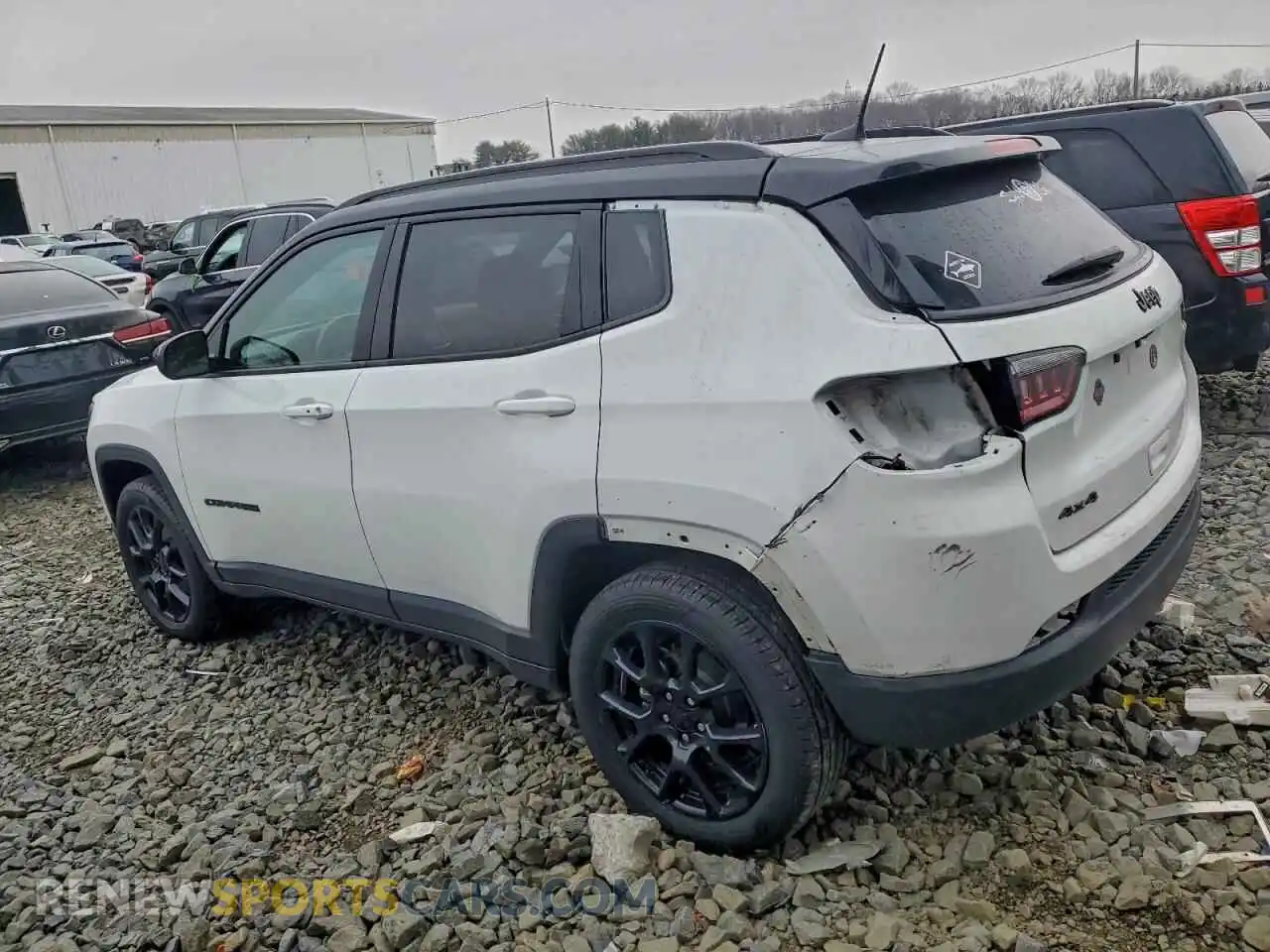 2 Photograph of a damaged car 3C4NJDBB4NT221491 JEEP COMPASS 2022