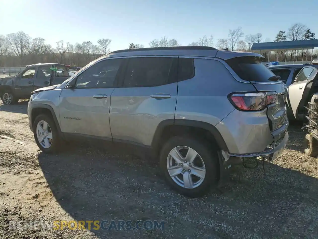 2 Photograph of a damaged car 3C4NJDBB5NT216221 JEEP COMPASS 2022