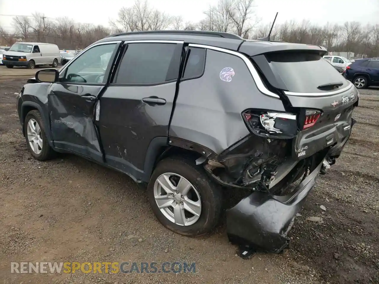 2 Photograph of a damaged car 3C4NJDBB6NT203378 JEEP COMPASS 2022