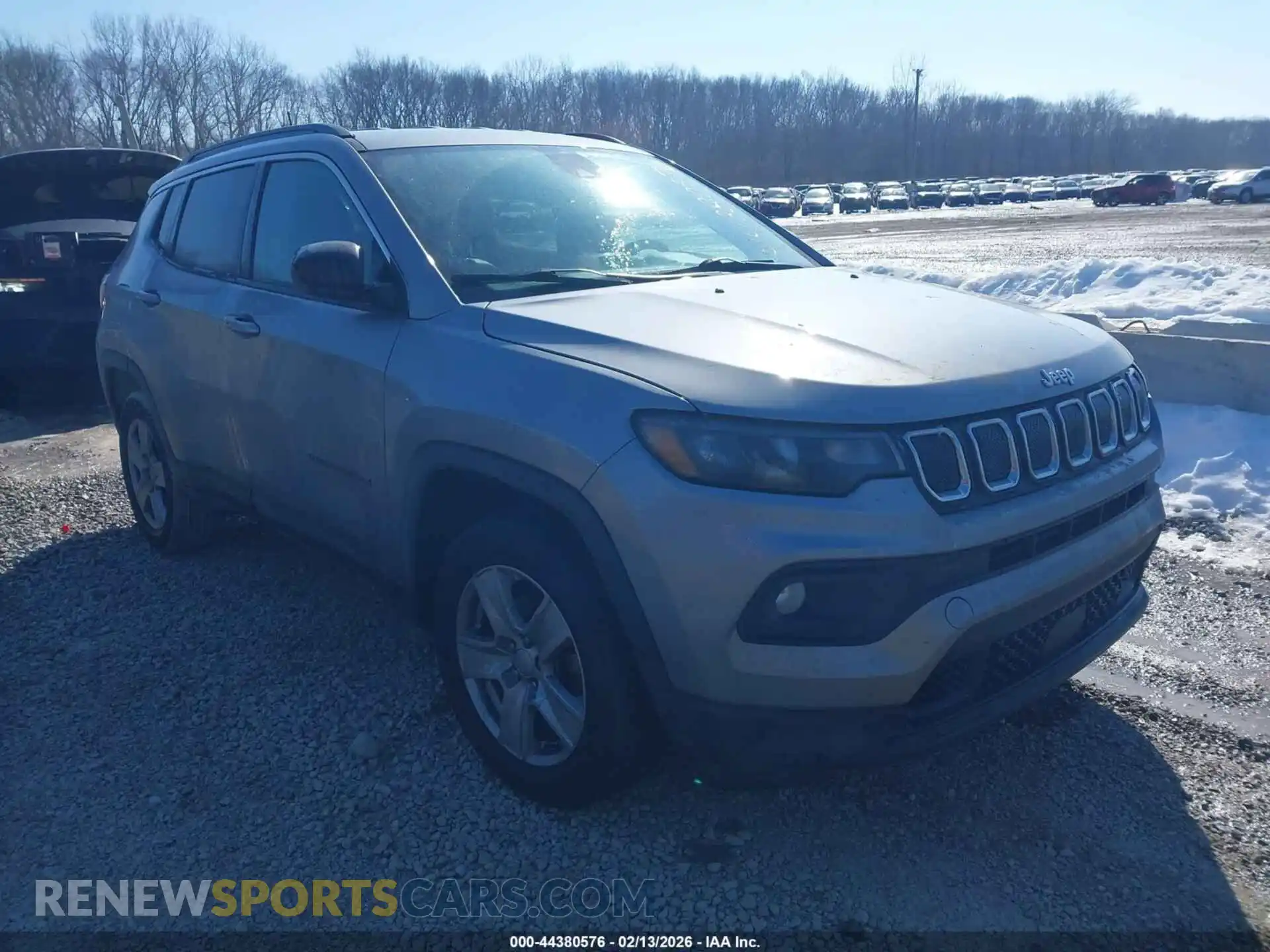 1 Photograph of a damaged car 3C4NJDBB6NT203879 JEEP COMPASS 2022