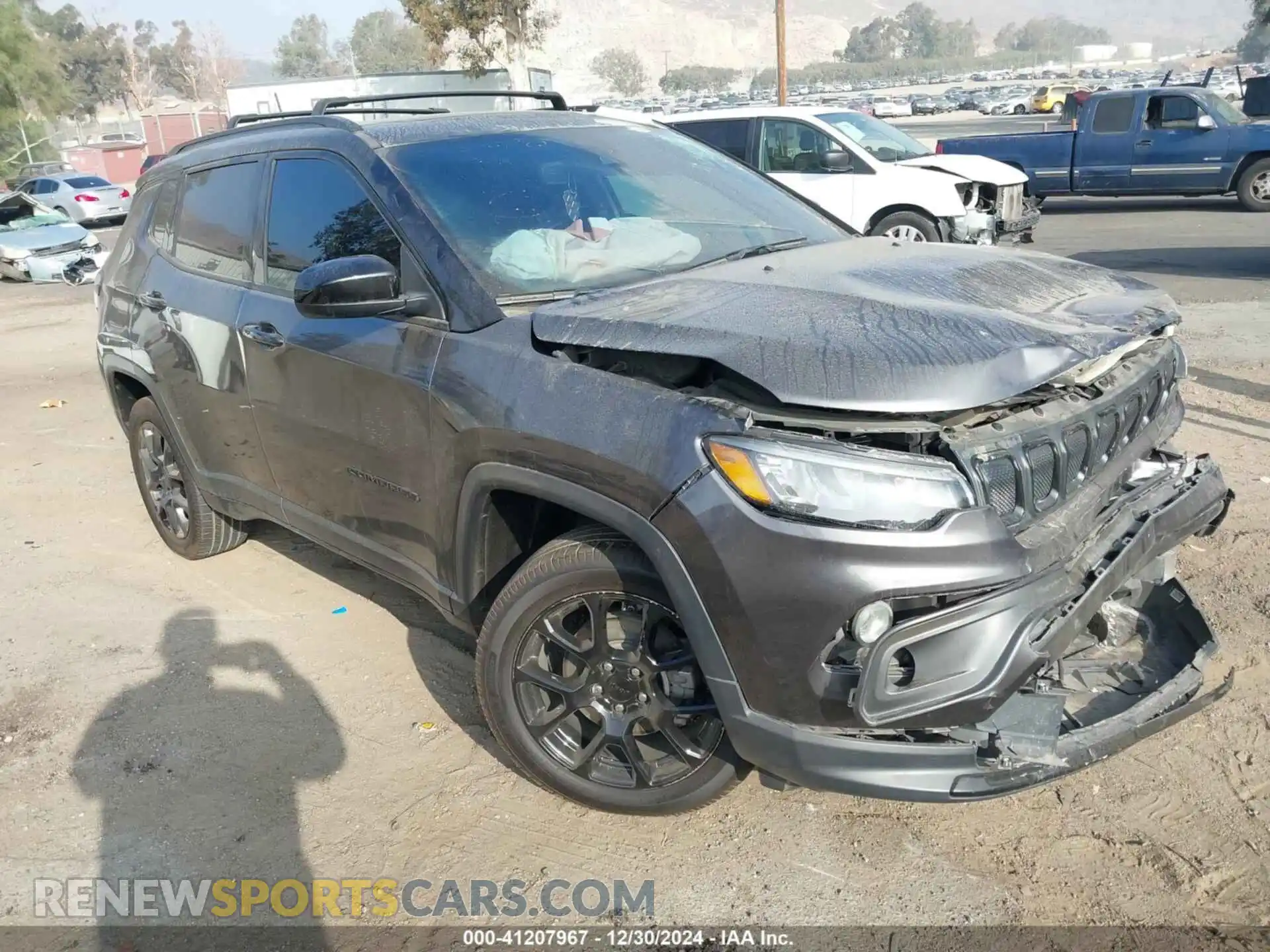 1 Photograph of a damaged car 3C4NJDBB6NT227843 JEEP COMPASS 2022