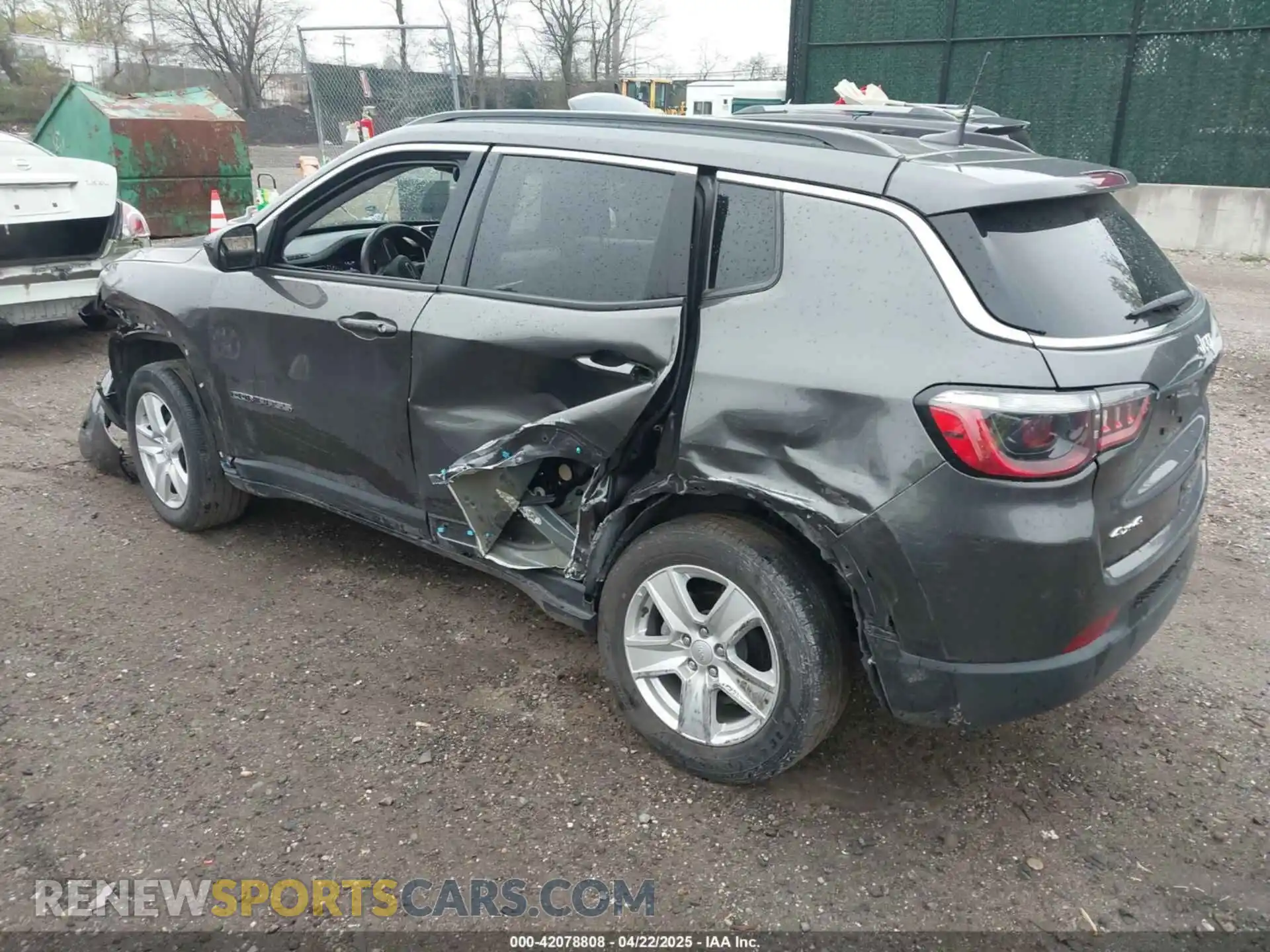 3 Photograph of a damaged car 3C4NJDBB7NT144275 JEEP COMPASS 2022