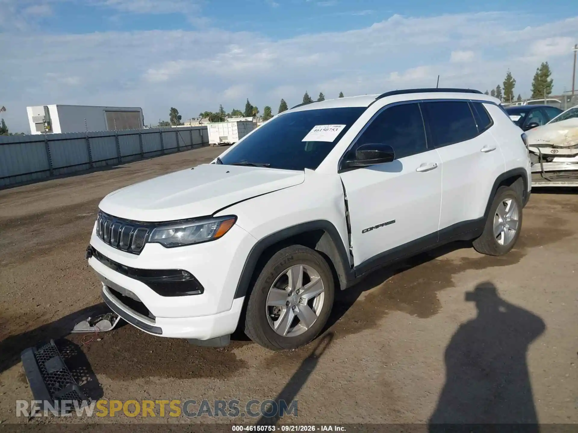 2 fotografías del automóvil dañado 3C4NJDBB8NT112418 JEEP COMPASS 2022