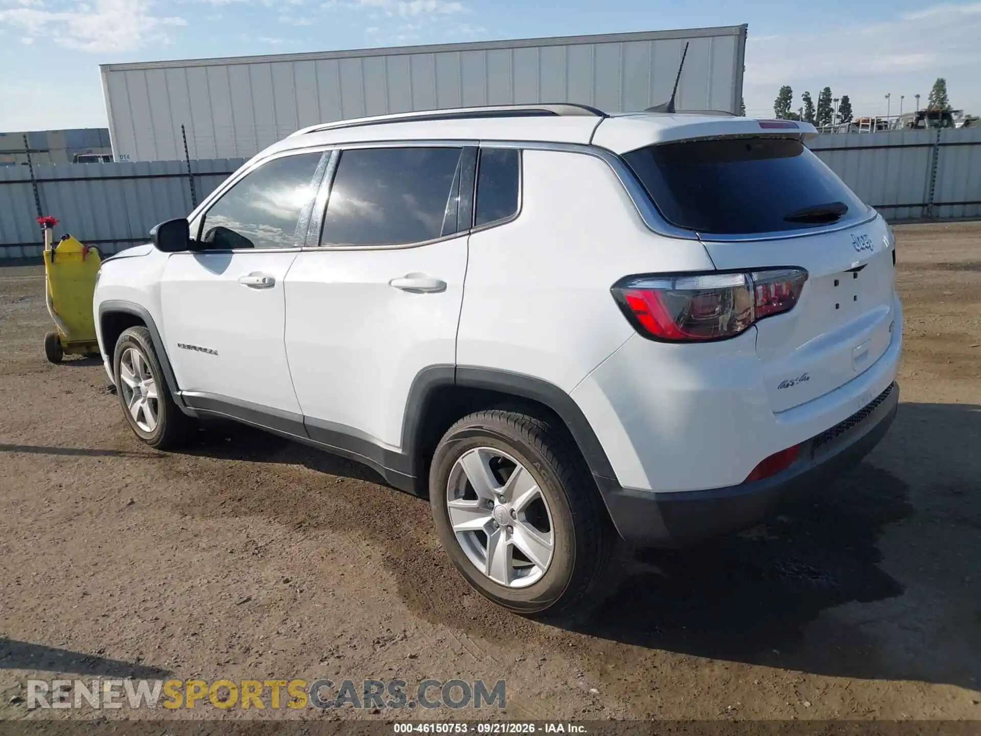 3 fotografías del automóvil dañado 3C4NJDBB8NT112418 JEEP COMPASS 2022