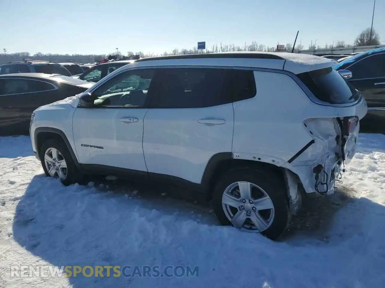 2 fotografías del automóvil dañado 3C4NJDBB8NT154605 JEEP COMPASS 2022