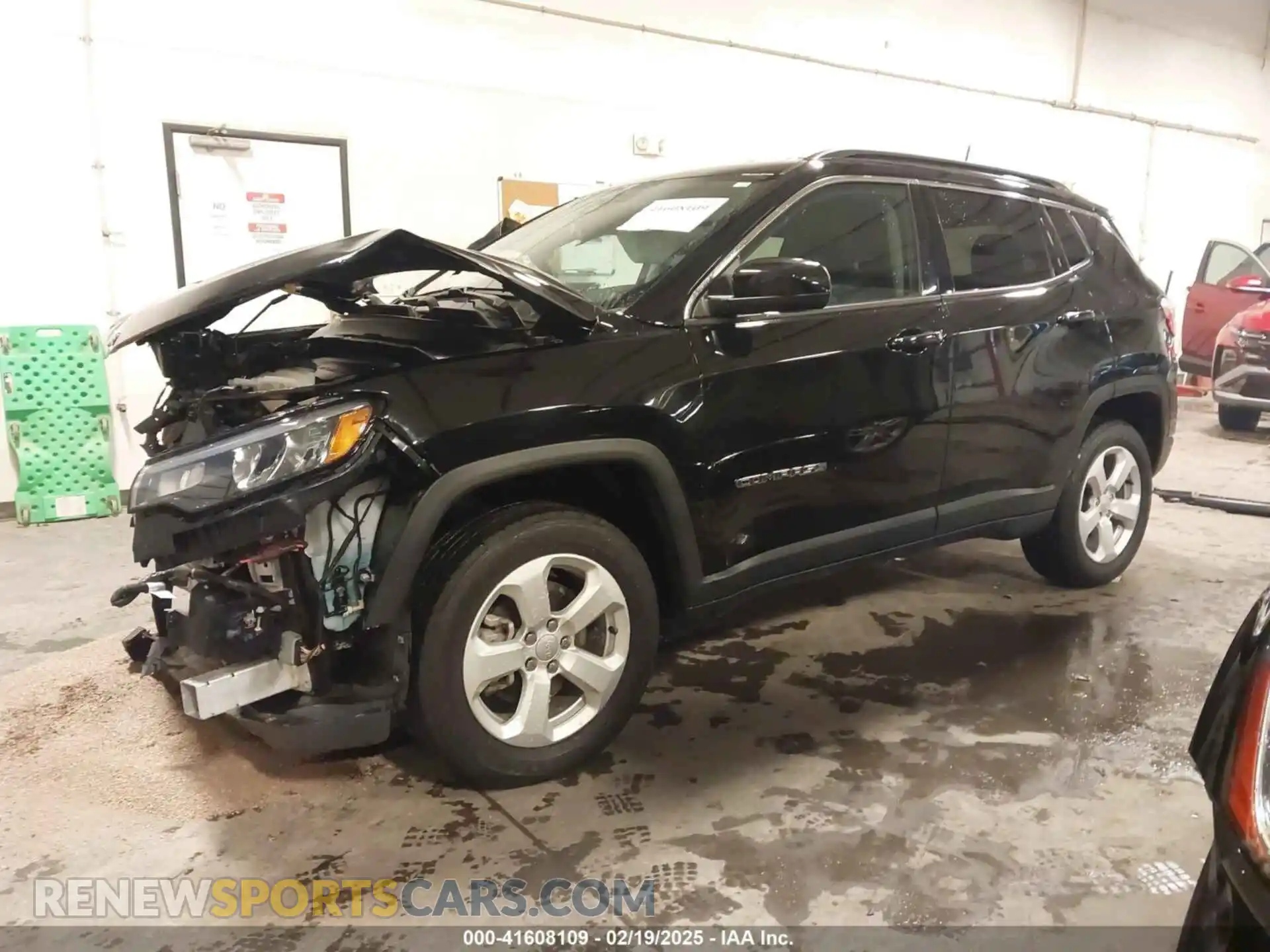2 Photograph of a damaged car 3C4NJDBB9NT134329 JEEP COMPASS 2022