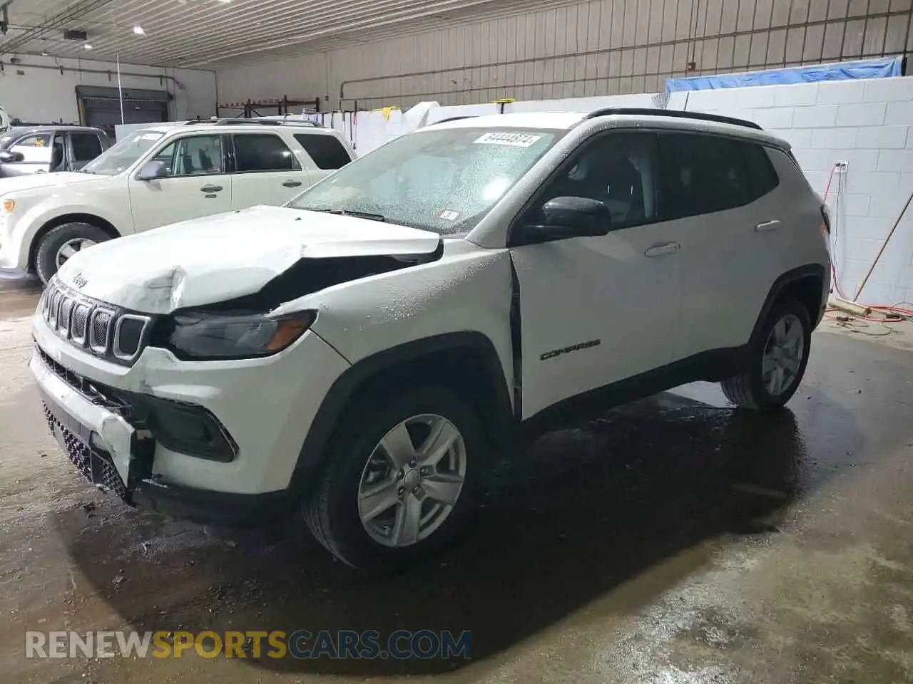 1 Photograph of a damaged car 3C4NJDBB9NT148098 JEEP COMPASS 2022