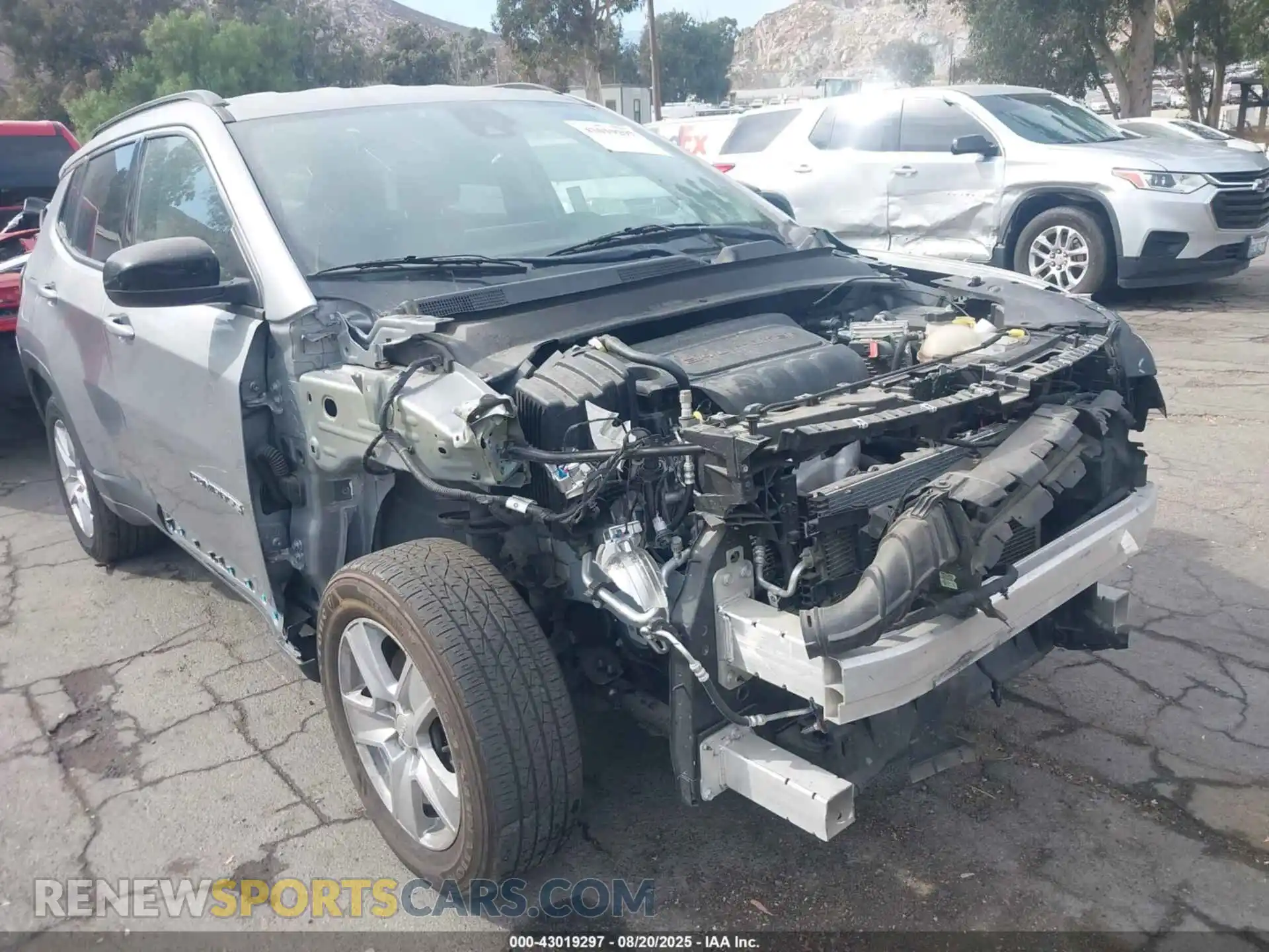 1 Photograph of a damaged car 3C4NJDBB9NT210051 JEEP COMPASS 2022