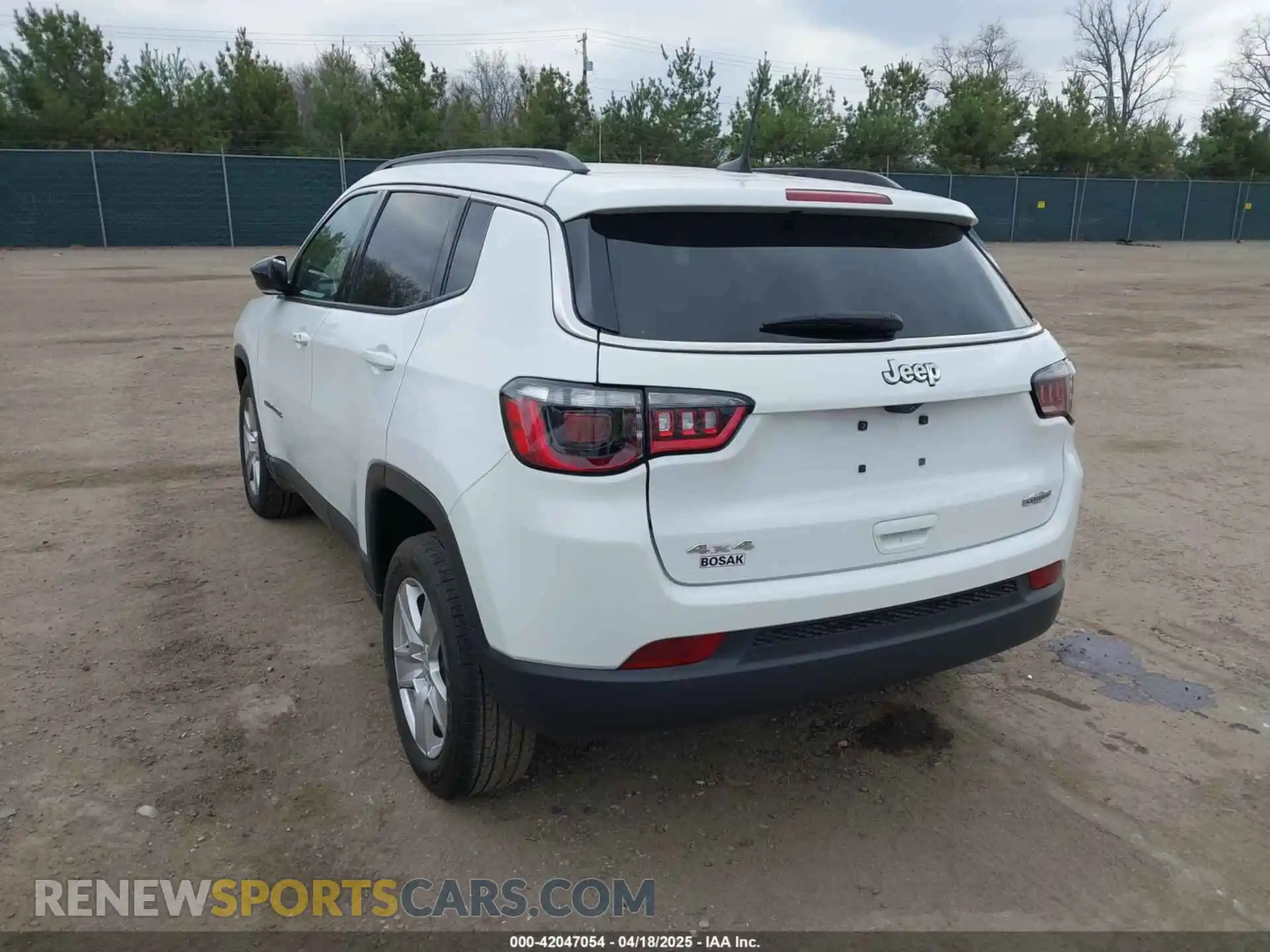 3 Фотография поврежденного автомобиля 3C4NJDBBXNT110864 JEEP COMPASS 2022
