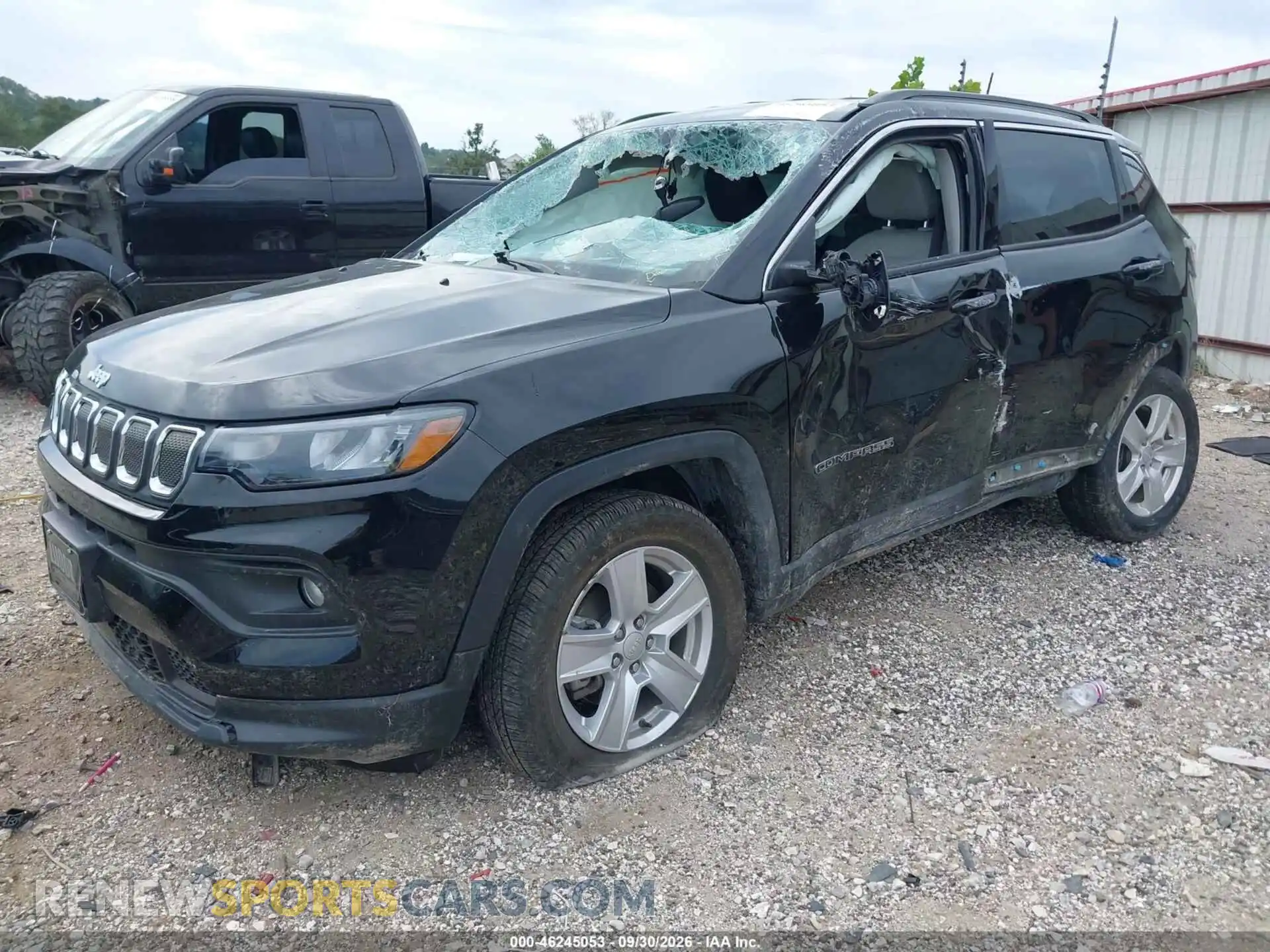 2 Photograph of a damaged car 3C4NJDBBXNT158994 JEEP COMPASS 2022